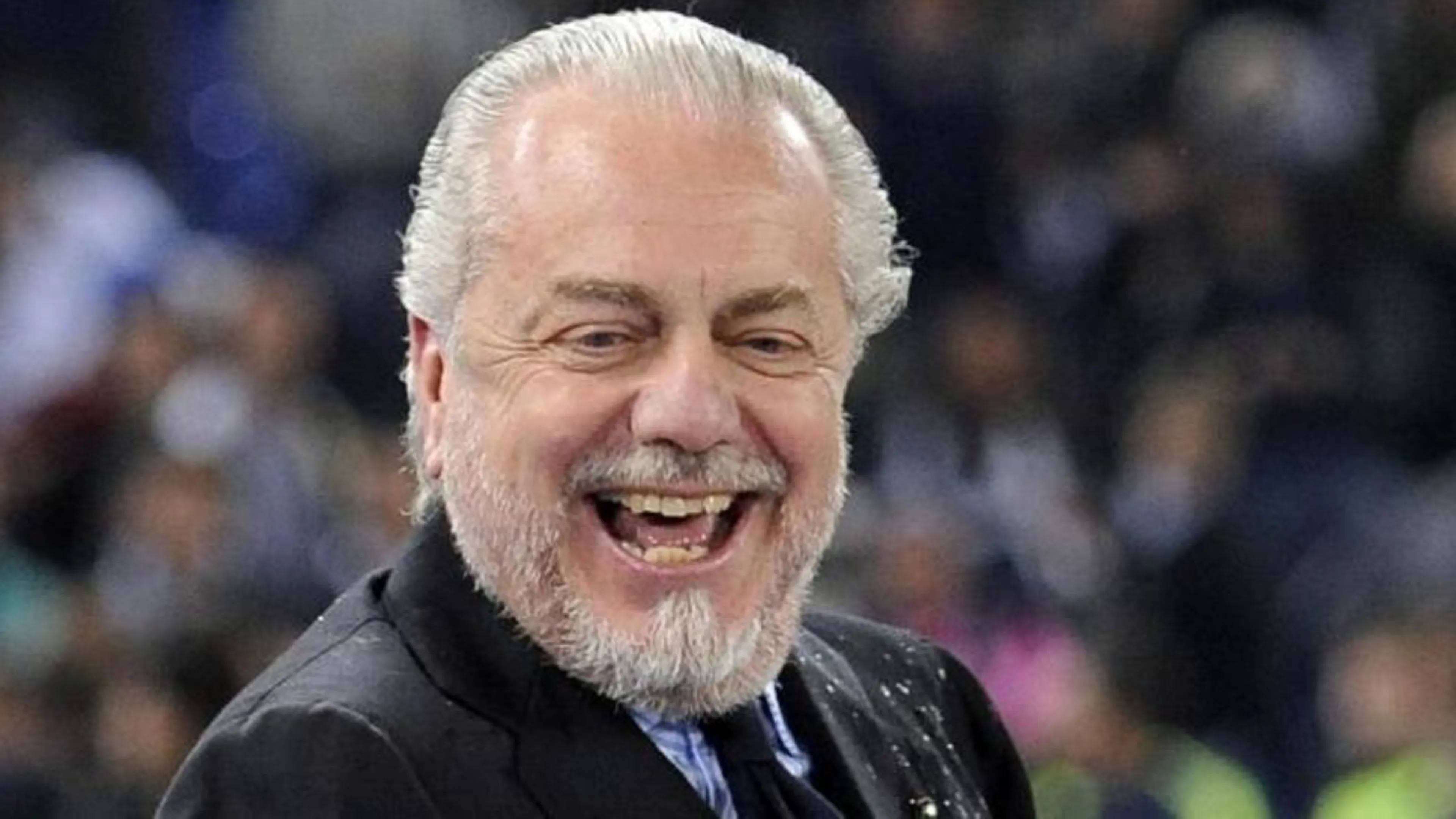 Copertina di L'Al-Hilal aveva presentato un'offerta folle per Osimhen. La risposta di De Laurentiis è stata epica