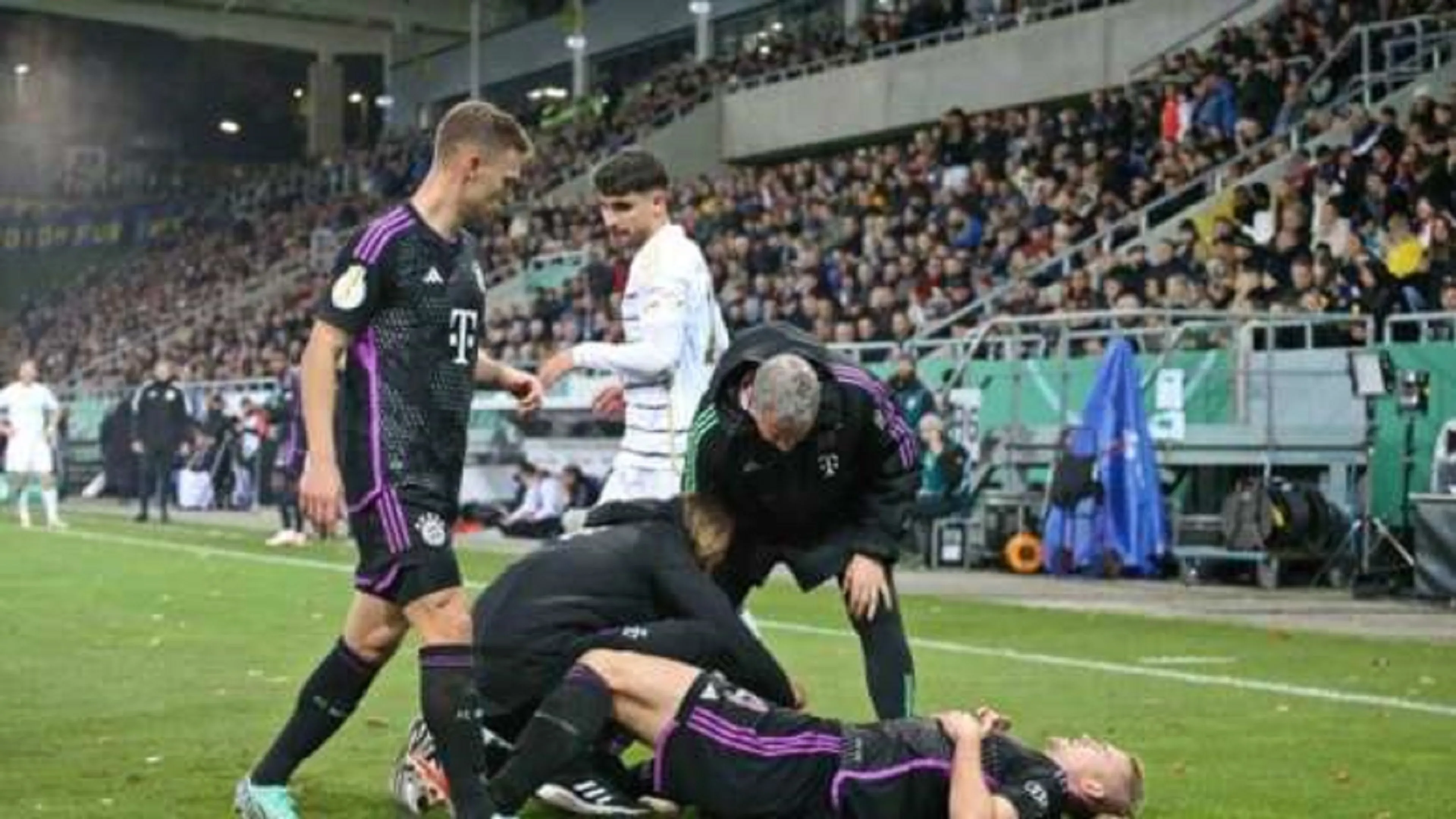 Copertina di De Ligt, che sfiga! Una volta che gioca, si infortuna