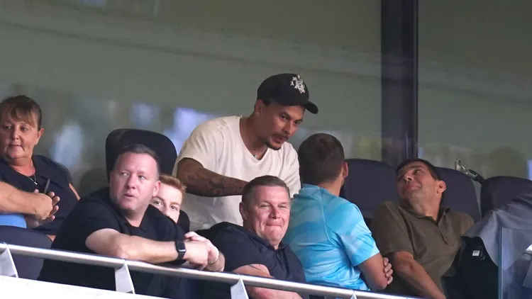 /images/d/e/l/Dele-Alli-Como.jpg