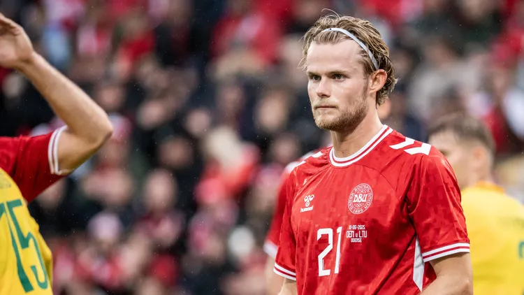 /images/d/e/n/denmark-v-lithuania-football-friendly-odense-denmark-odense-denmark-10th-june-2025-morten-hjulmand-21-of-denmark-seen-during-the-football-friendly-between-denmark-and-lithuania-at-odense-stadion-in-odense-denmark-odense-copyright-xgonzalesxphoto-kentxrasmussenxjpg_1751539403576.jpg