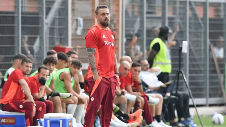 /images/d/e/r/de-rossi-roma.png