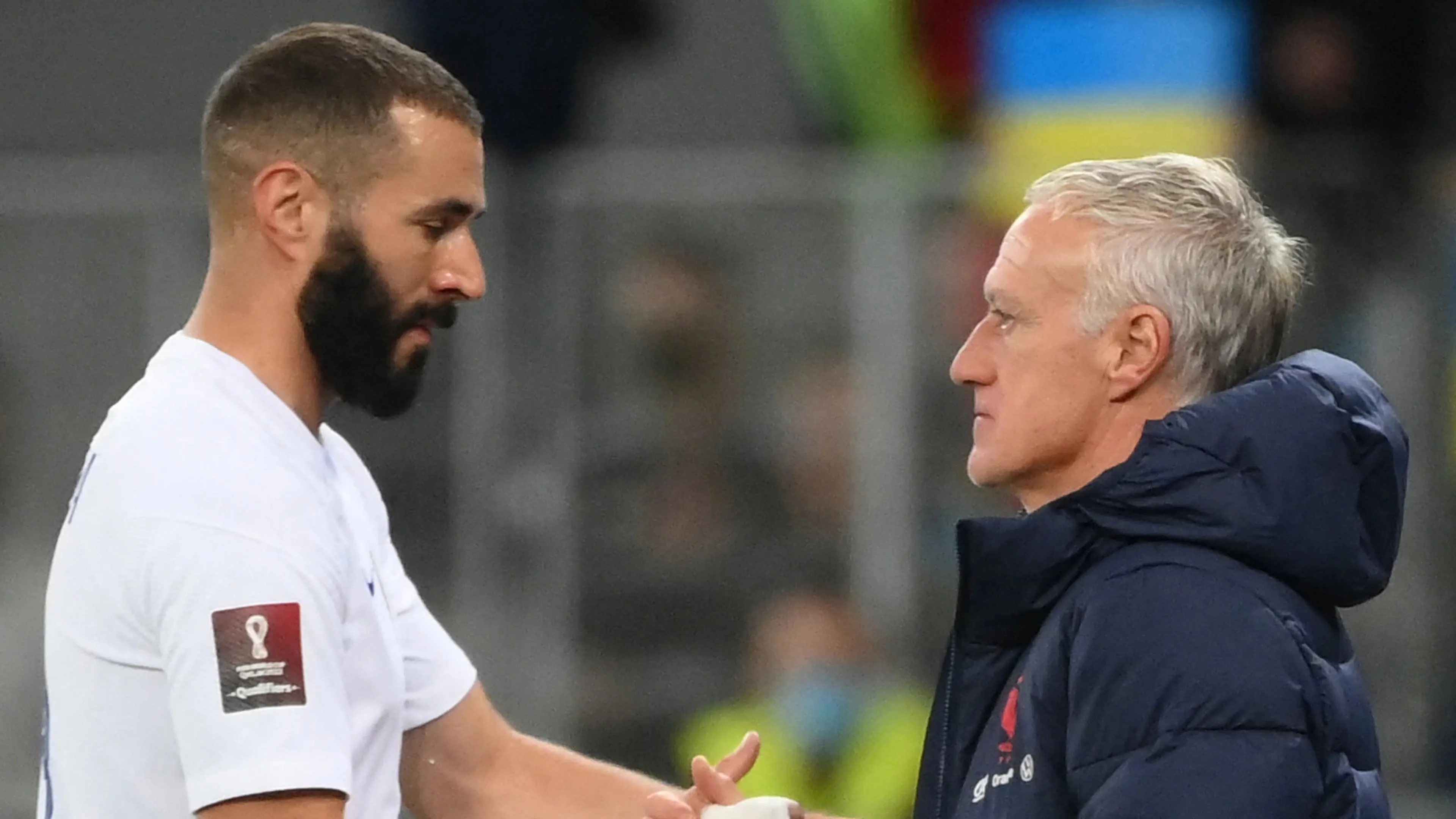 Copertina di La polemica infinita tra Deschamps e Benzema. Il ct: “Karim conosce la verità”. Ma la replica è brutale