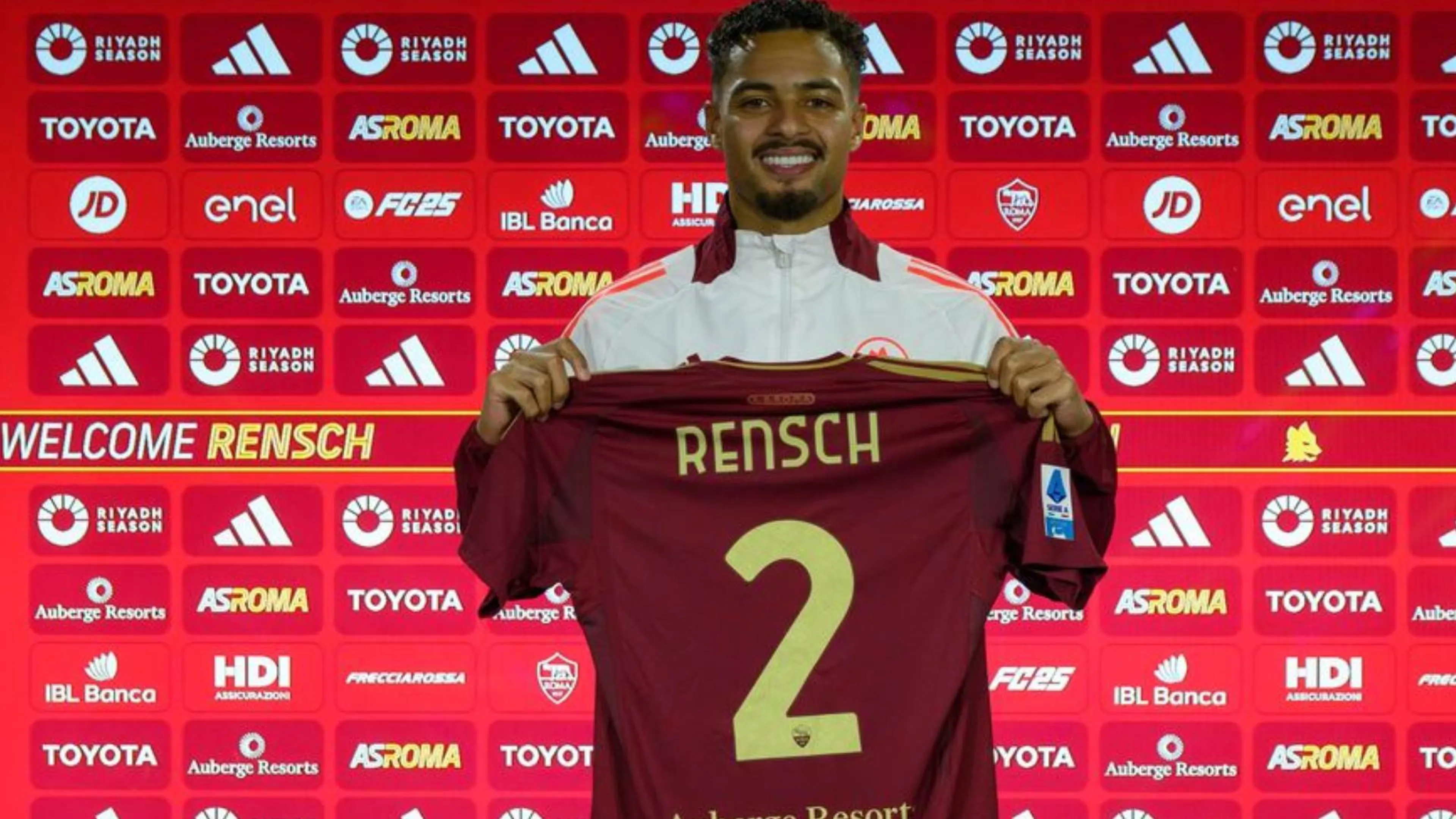 Copertina di Roma, Rensh in lacrime al momento della firma: "Sono in un grande club, ho accettato subito"