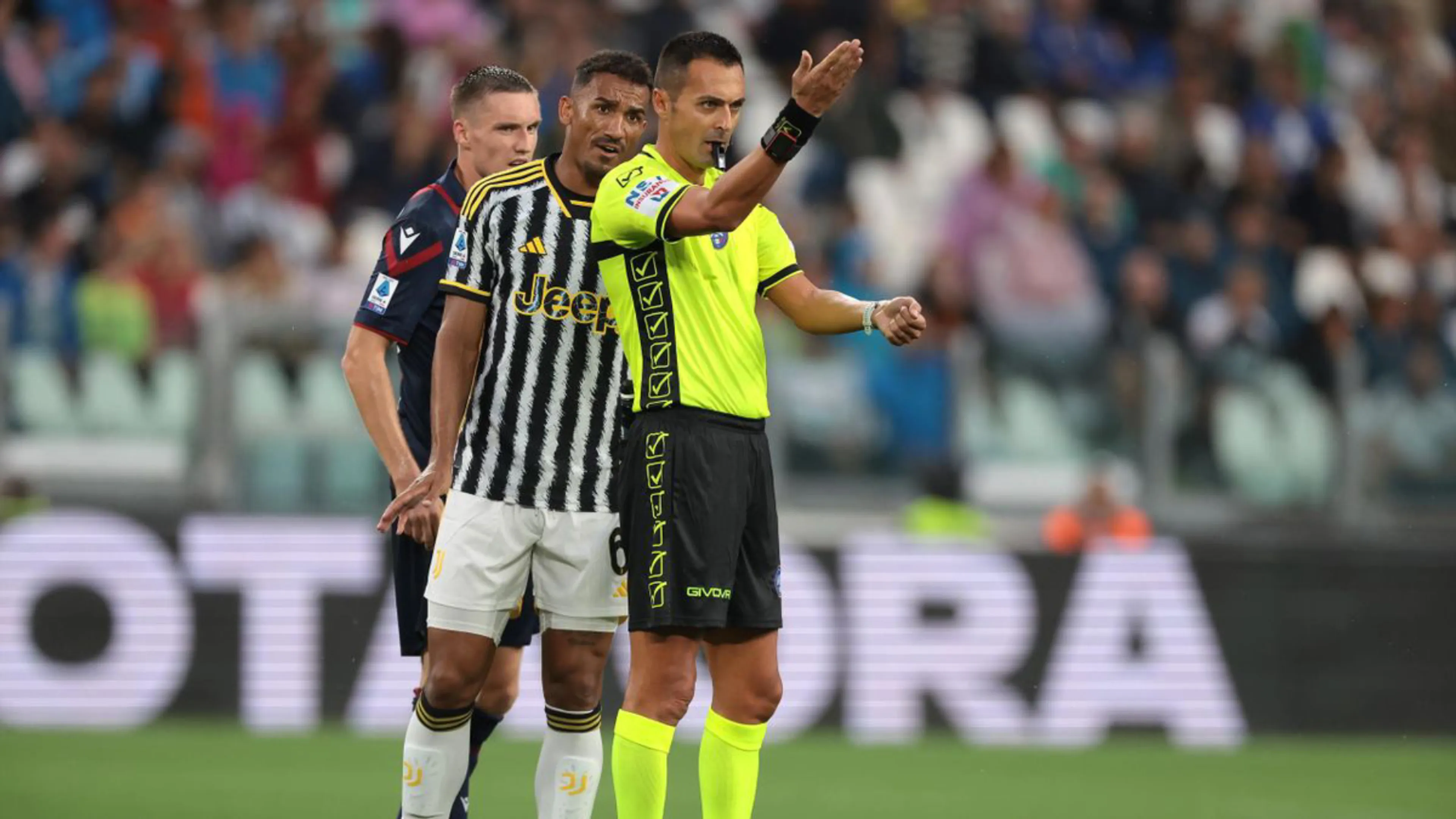 Copertina di Repubblica ricostruisce la parole di Di Bello alle panchine dopo il rigore non dato al Bologna