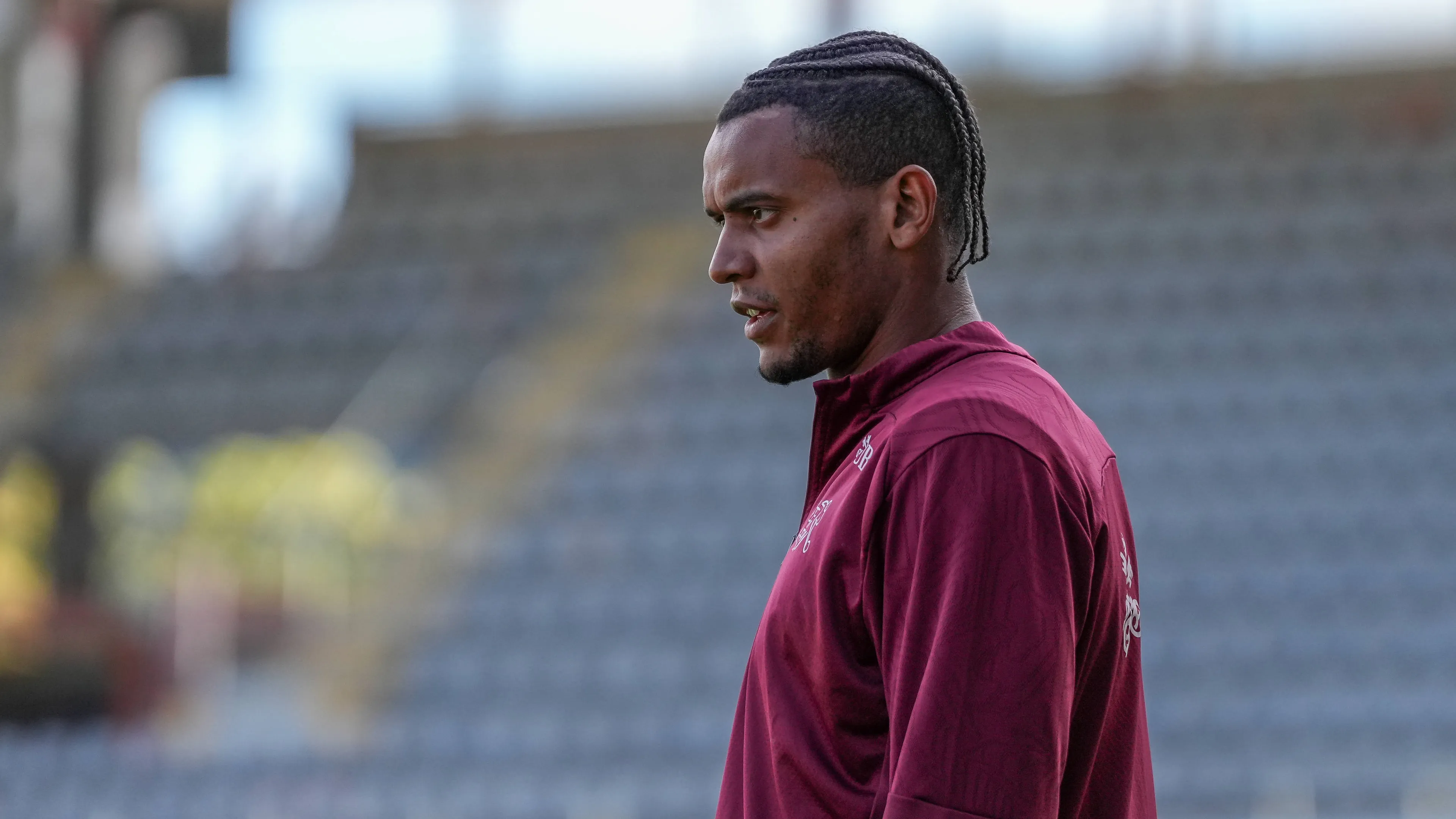 Ad una settimana da Juve-Inter emerge una significativa scelta di Chivu: Akanji subito titolare 