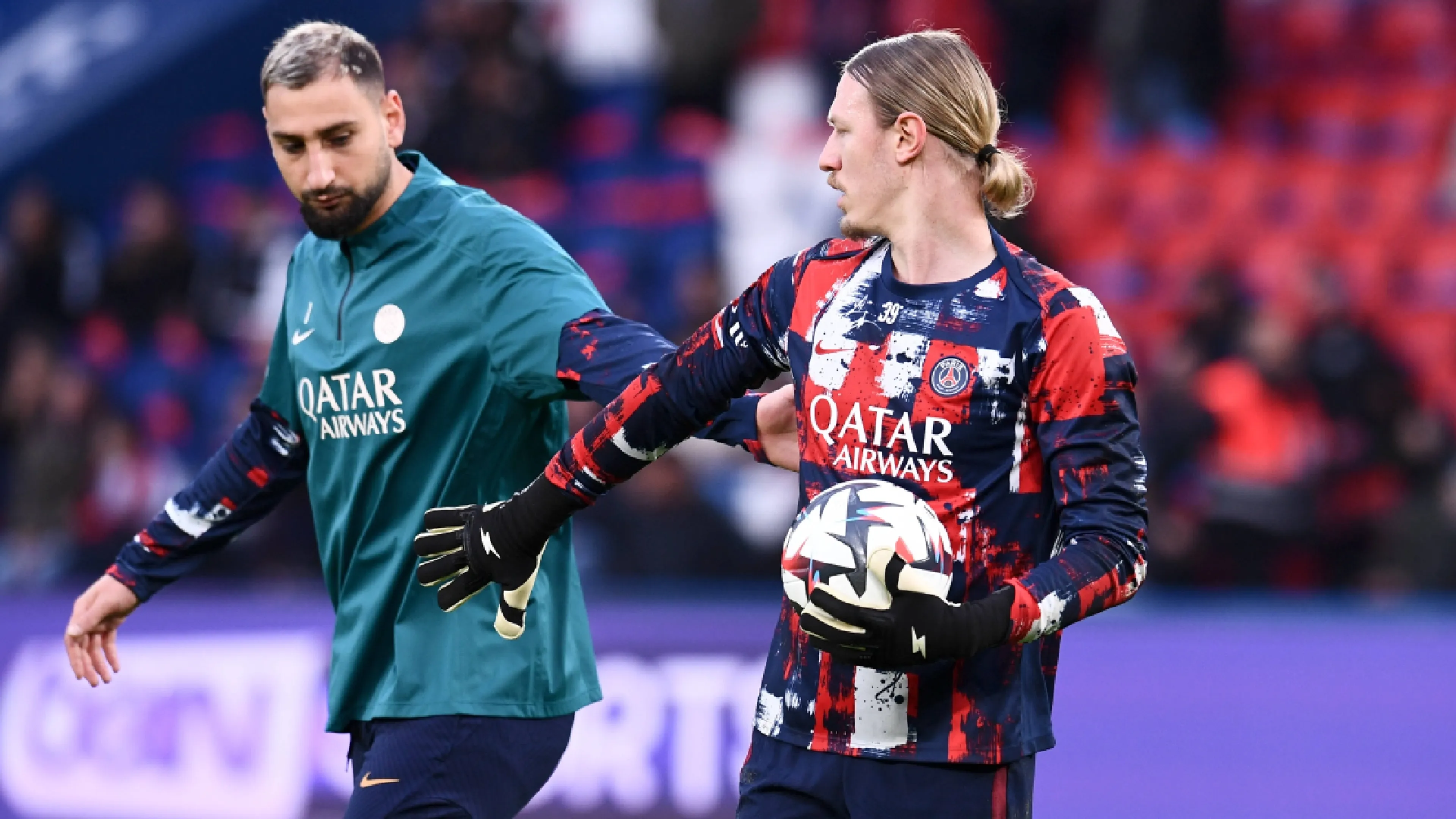 Copertina di Donnarumma rischia ancora la panchina. L'Equipe: "Luis Enrique irritato per un motivo preciso"