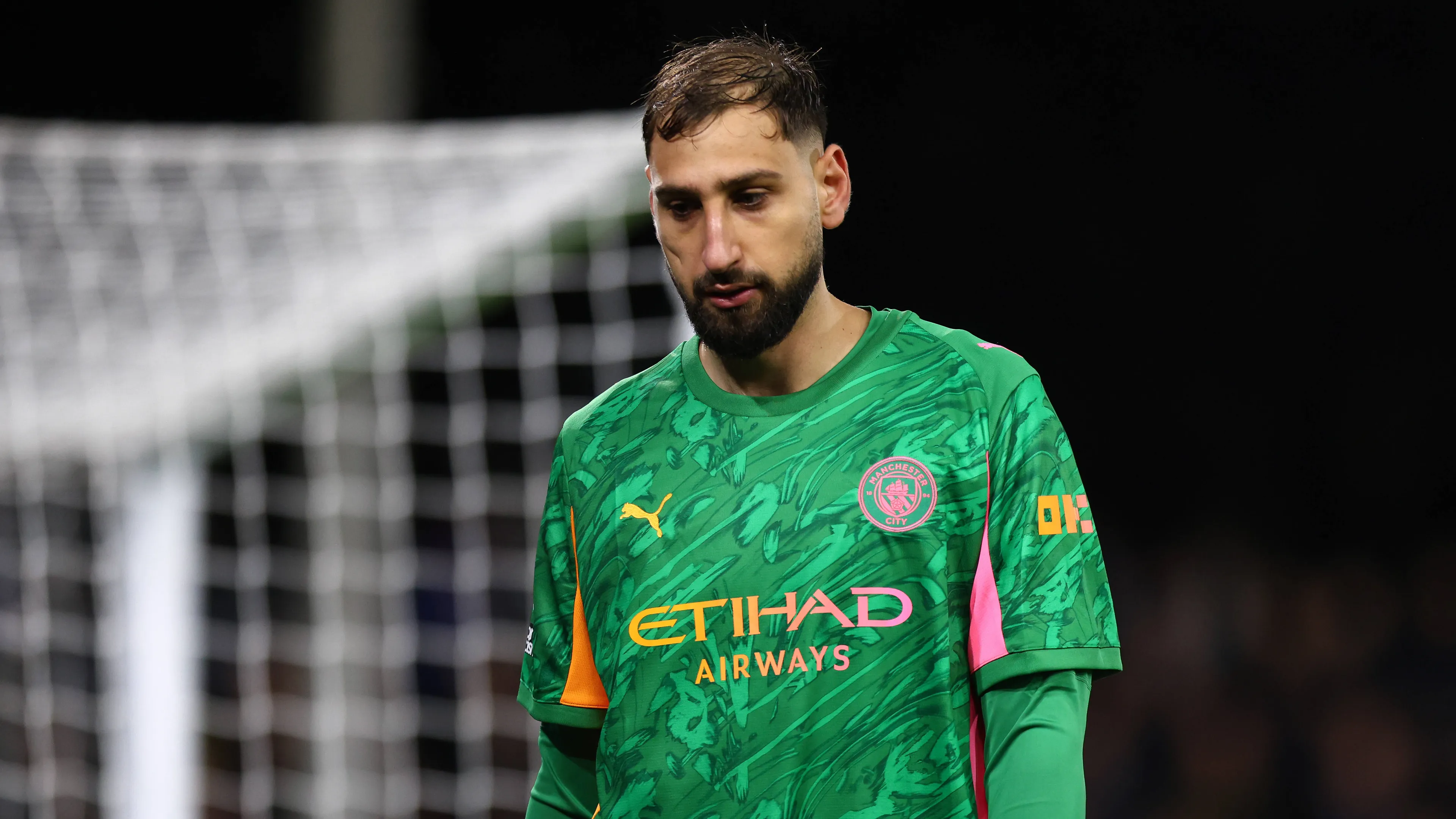Donnarumma, che fatica in Premier League! Tanti problemi e prime critiche