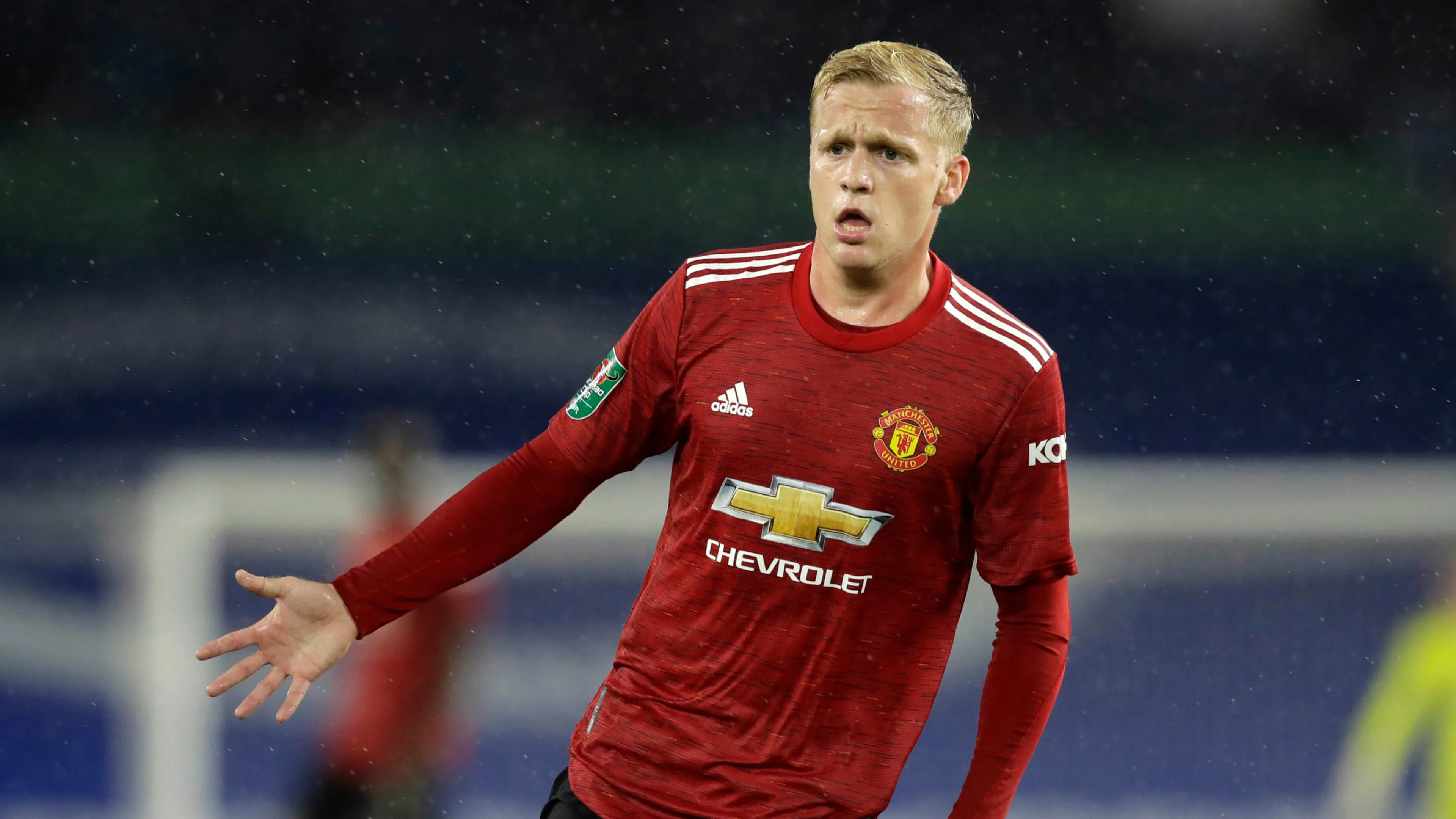 donny-van-de-beek-manchester-united-2020-21_1tyx8v4k3jo151ibm9qoz44afk-scaled