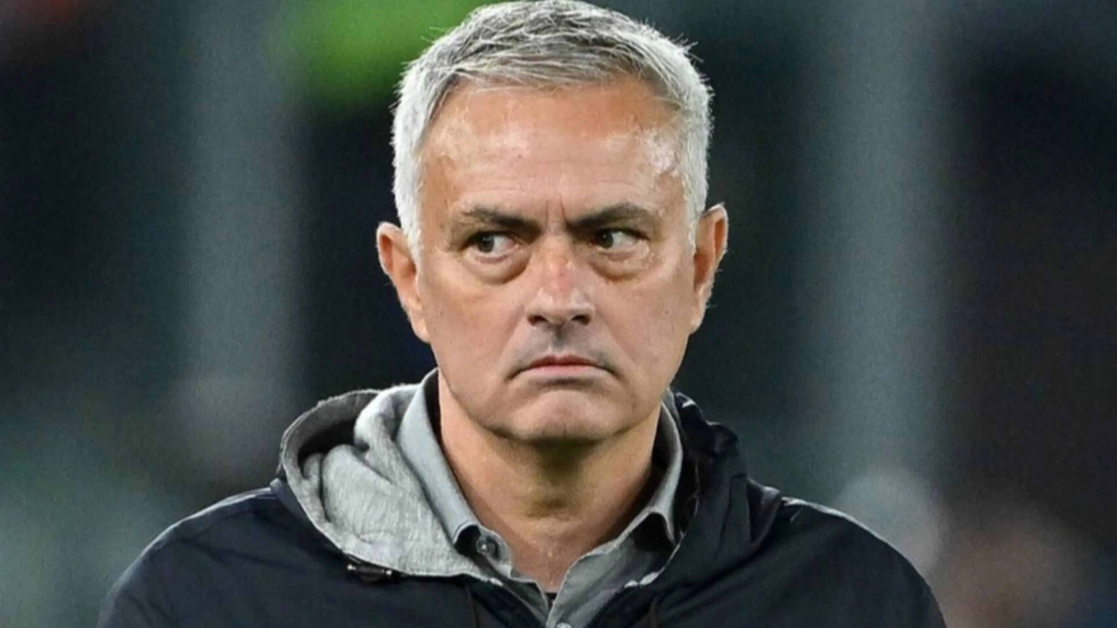 Duro-sfogo-di-Mourinho-alla-domanda-sul-Benfica