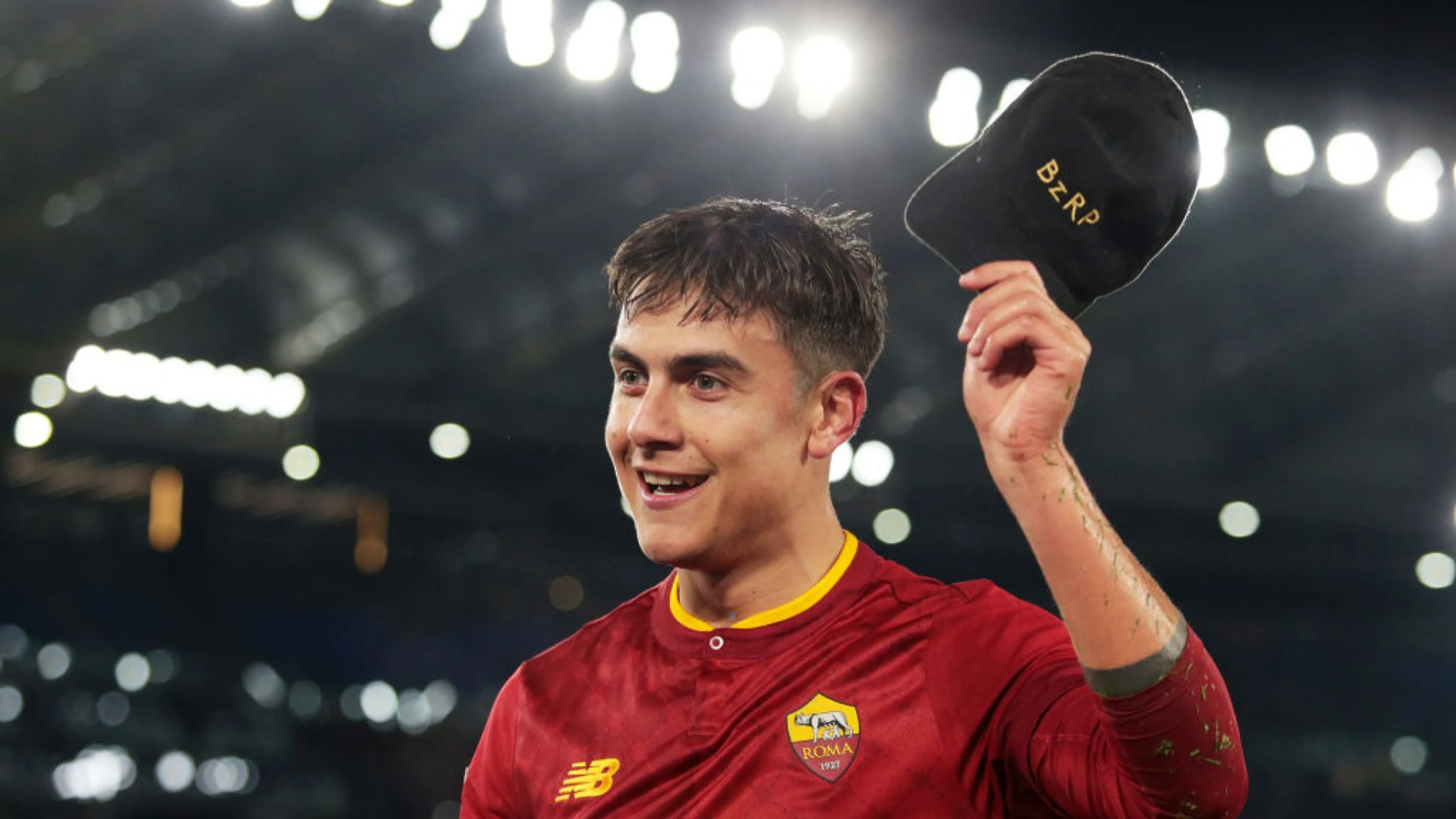 dybala-con-il-cappellino-di-bizarrap