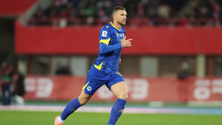 /images/d/z/e/dzeko-capitano-bosniajpg_1763758024683.jpg