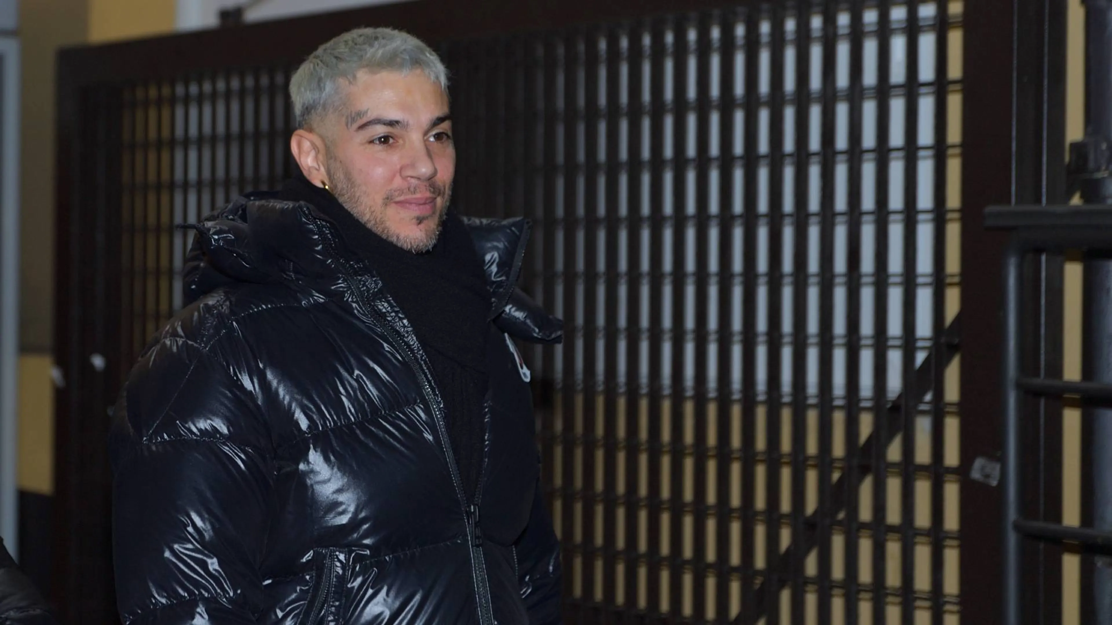 Copertina di Ultras indagati, l'inchiesta colpisce Sanremo: Emis Killa si ritira! Il motivo