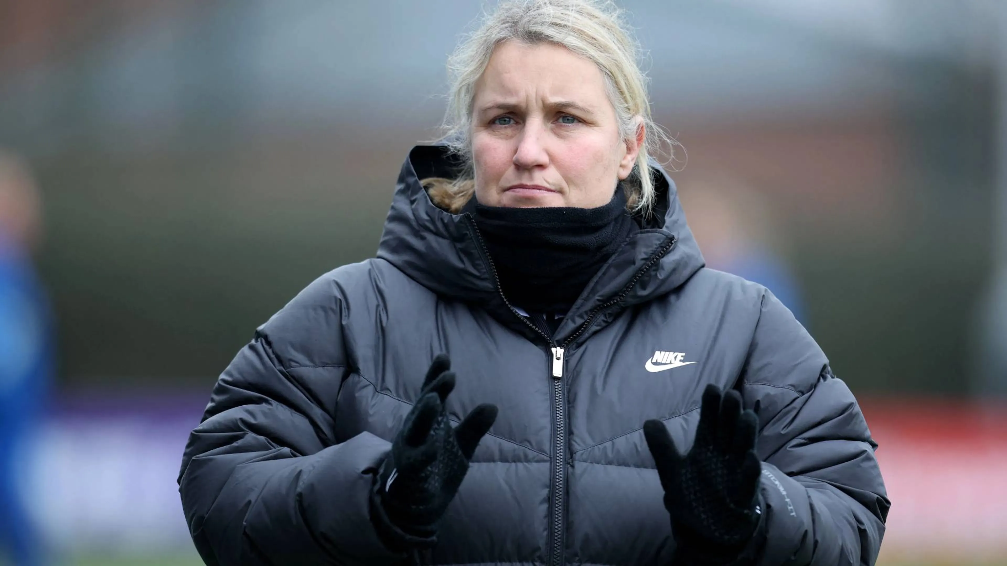Chelsea Women, tecnico nella bufera dopo la frase sulle relazioni tra calciatrici