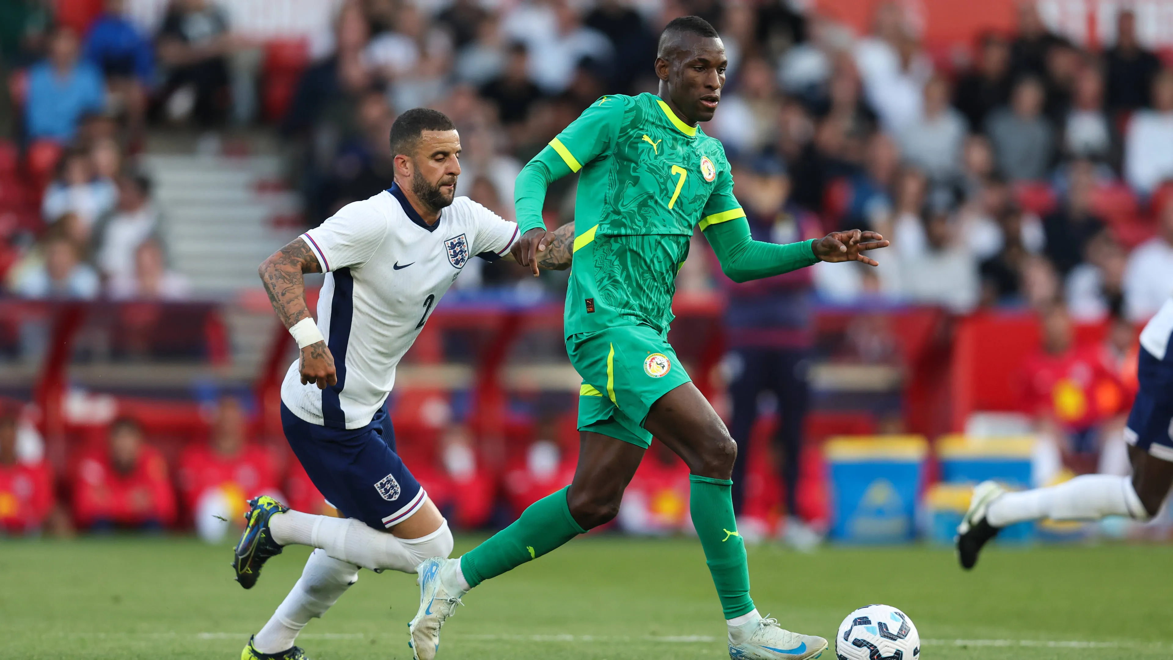 Walker nella bufera: Inghilterra sconfitta dal Senegal 1-3!