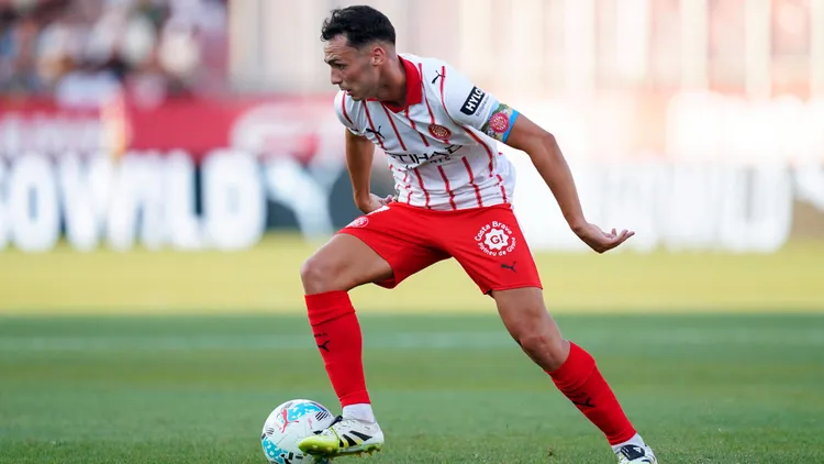 /images/e/s/p/esp-girona-fc-v-rayo-vallecano-liga-match-2025-2026-date-1-arnau-martinez-of-girona-fc-during-the-la-liga-match-2025-2026-date-1-between-girona-fc-and-rayo-vallecano-played-at-montilivi-stadium-on-august-15-2025-in-girona-spain-kpng-copyright-xsergioxruizx-xpressinx-ps250815girray2526053jpg_1757509362552.jpg
