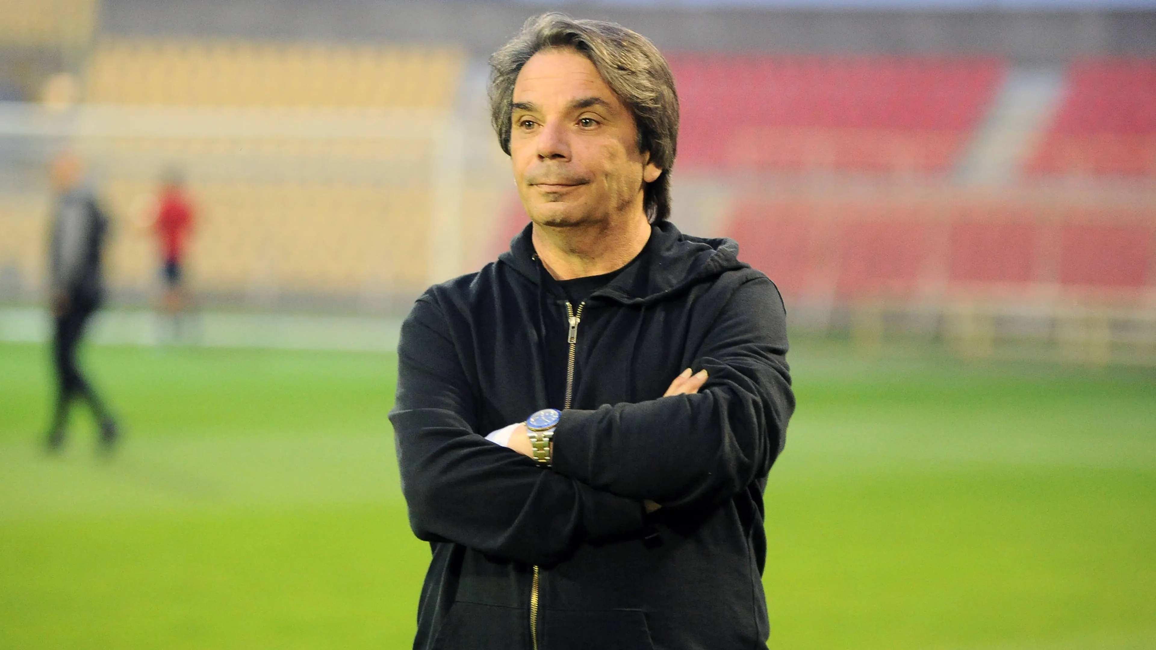 "Squadra di ballerine che merita la mer** addosso": Capuano impazzisce contro i suoi giocatori