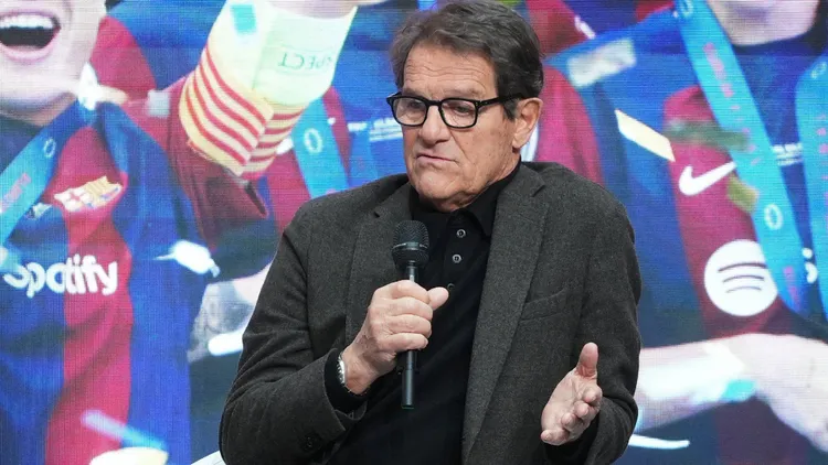 /images/f/a/b/fabio-capello-totti-roma.jpg