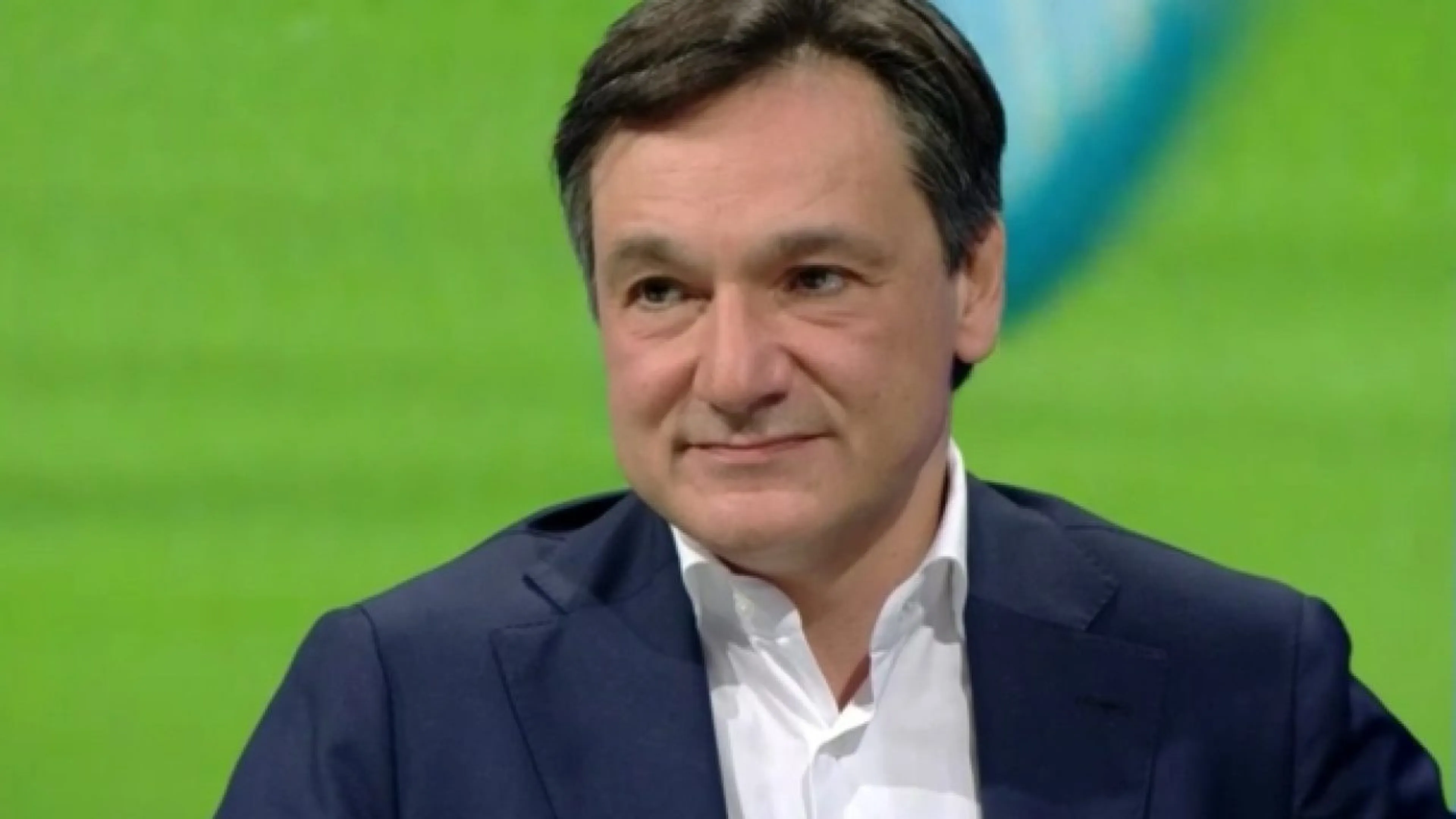 Copertina di Arrivano le scuse di Caressa a Bucciantini: “Mi è slittata la frizione” (VIDEO)
