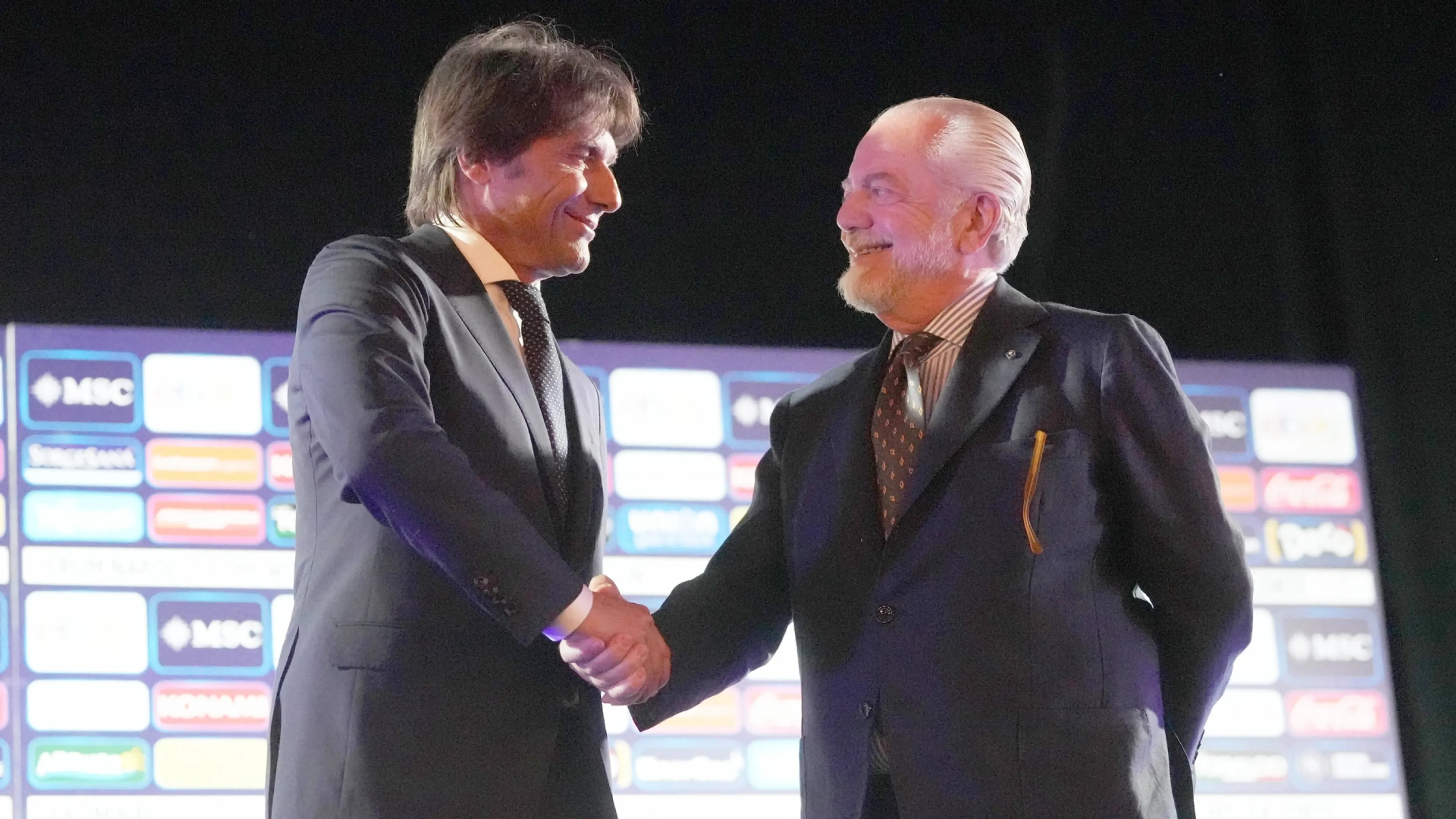 Copertina di Napoli, a breve faccia a faccia decisivo Conte-De Laurentiis: se sarà addio già scelto il sostituto