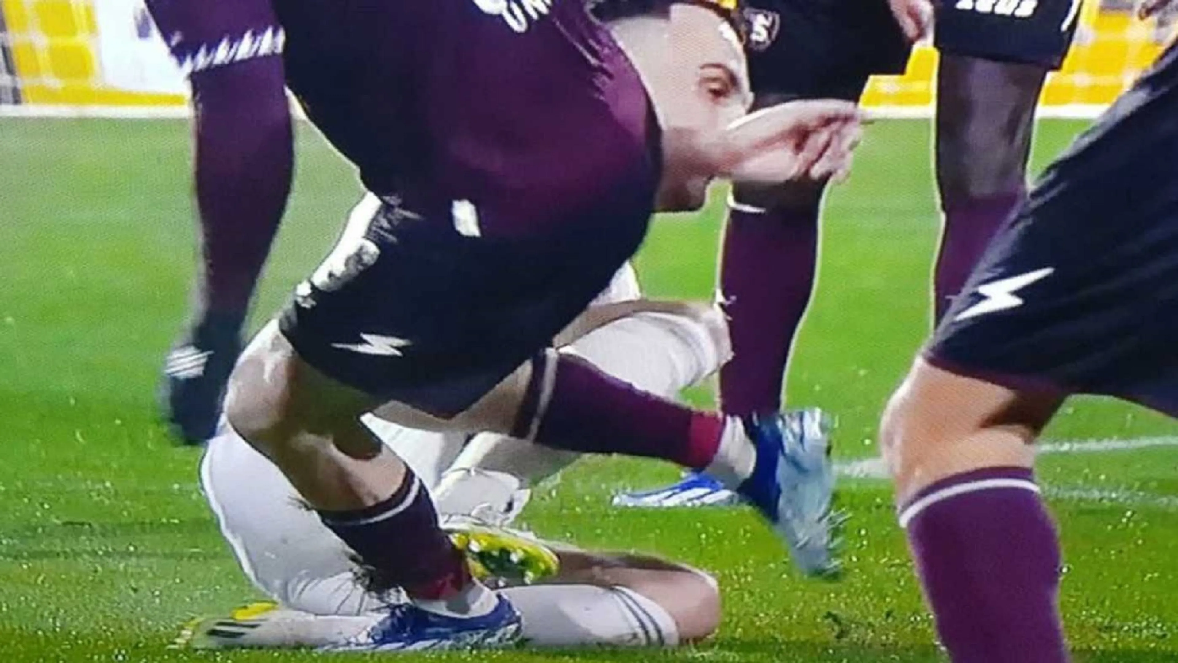 Copertina di Salernitana furiosa: "Chiederemo spiegazioni, Gatti andava espulso"