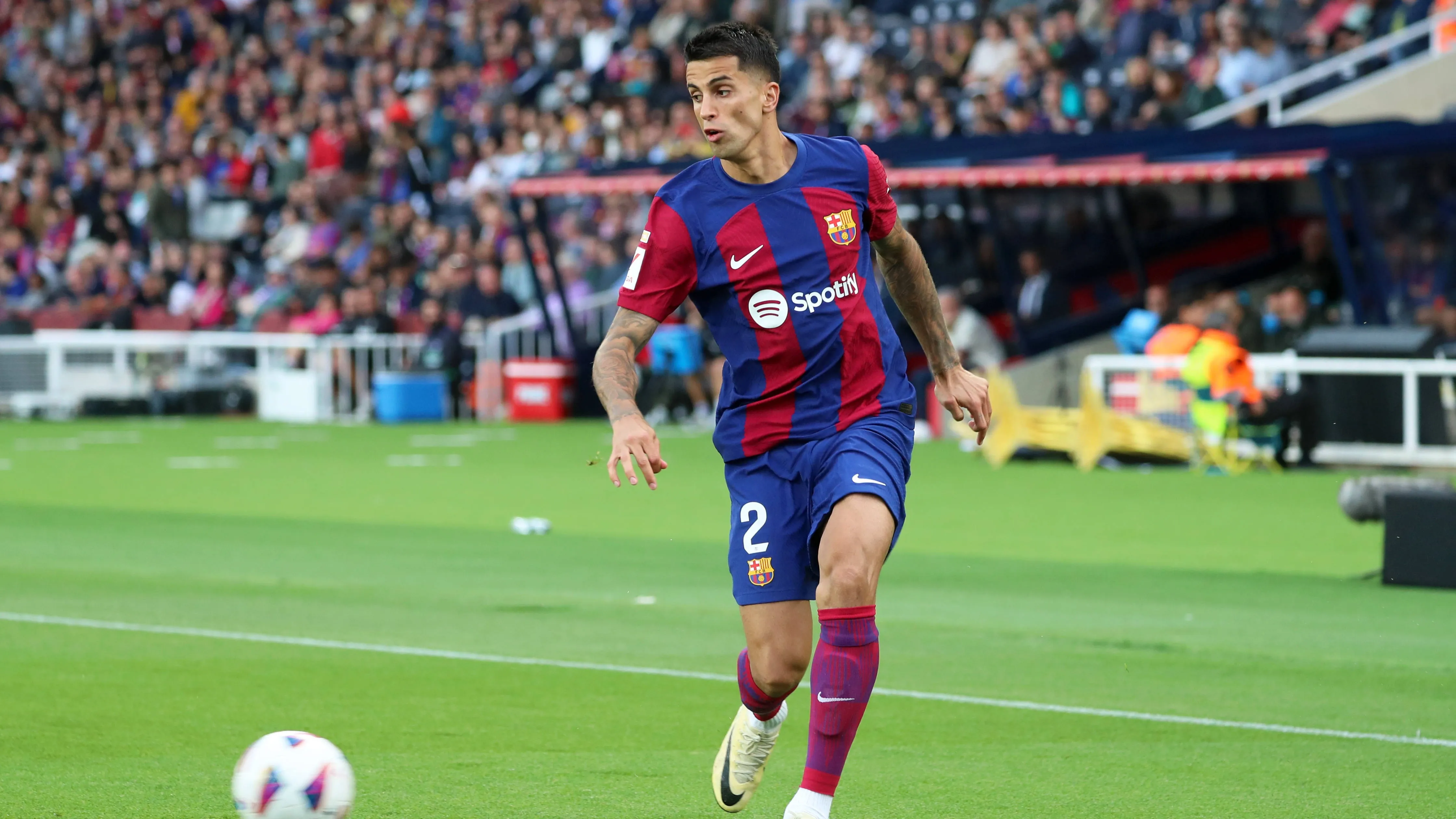 Cancelo ai tempi del Barcellona