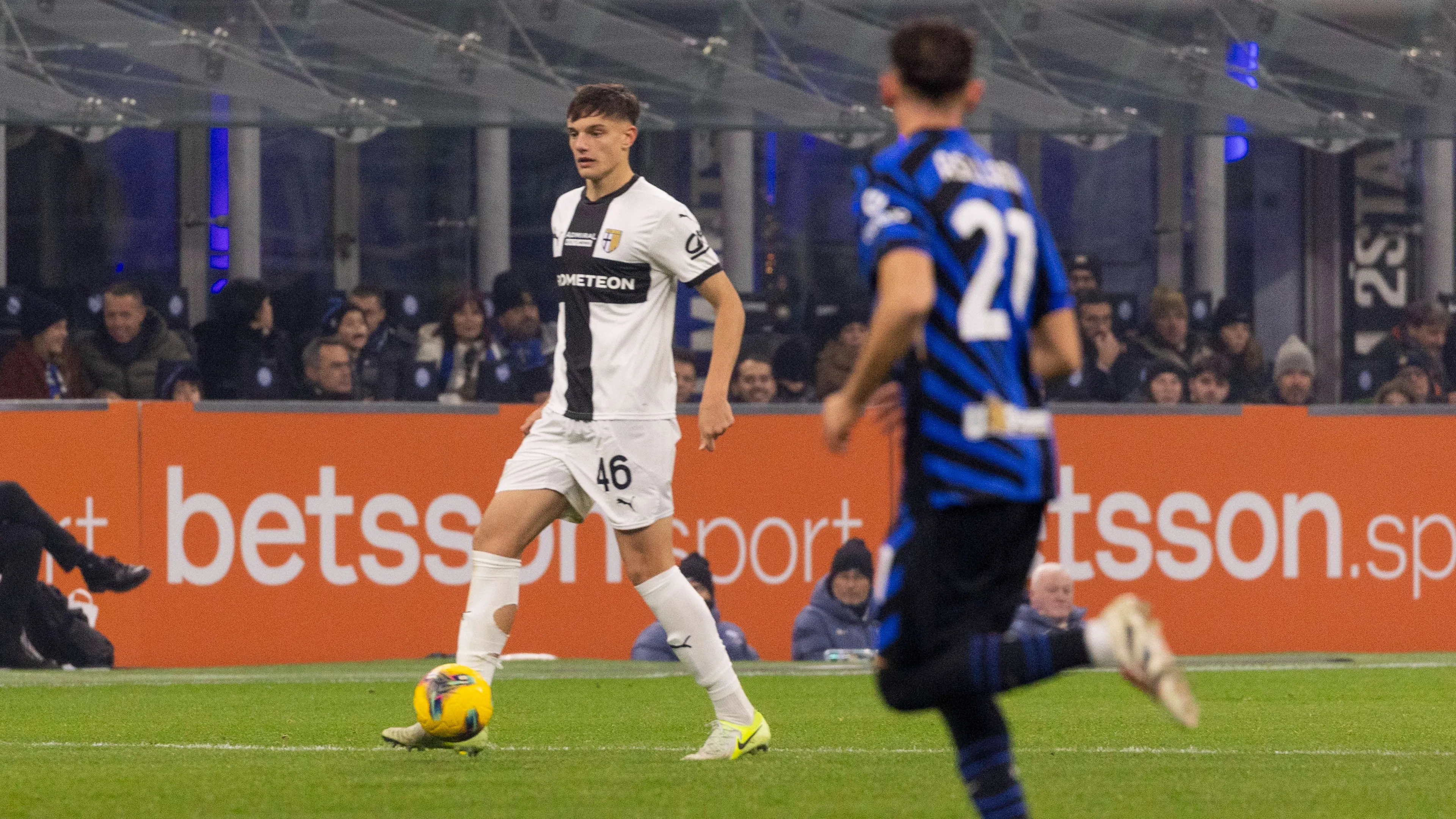 Inter, continuano le trattative con il Parma: un 2006 al centro dei discorsi, ma non è Leoni