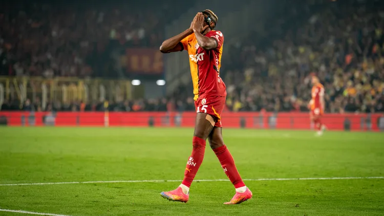 /images/f/e/n/fenerbahce-v-galatasaray-turkish-cup-qf-victor-osimhen-of-galatasaray-reacts-during-the-match-between-fenerbahce-and-galatasaray-at-the-the-quarter-final-of-turkish-cup-the-match-took-place-at-sukru-saracoglu-stadium-on-april-2-2025-istanbul-istanbul-turkey-copyright-xyagizxgurtugxjpg_1752575745876.jpg