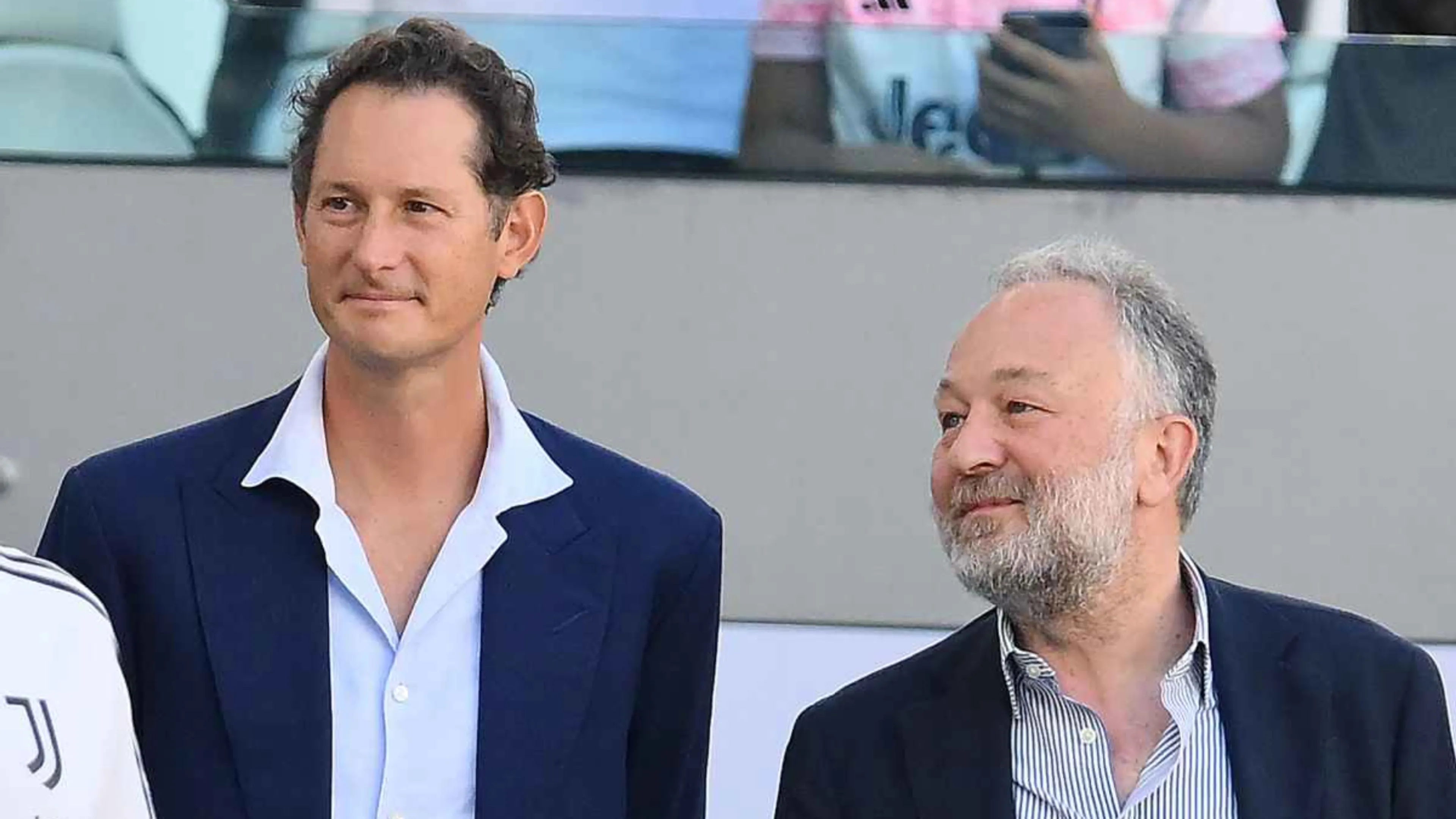 Copertina di Ferrero, presidente Juve, indagato per l'eredità di Agnelli