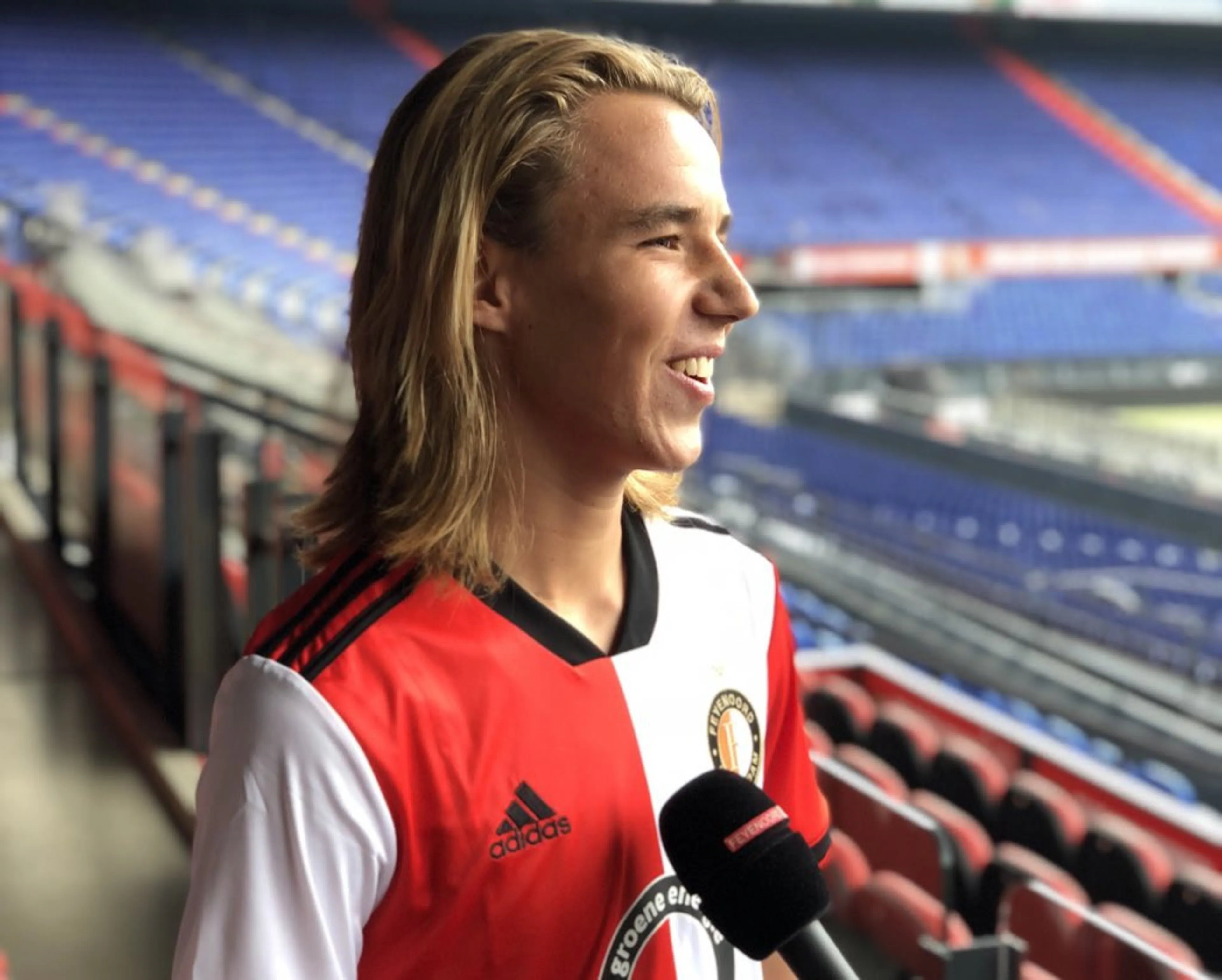 Copertina di Feyenoord, il giovane De Mooij lascia il club per diventare medico