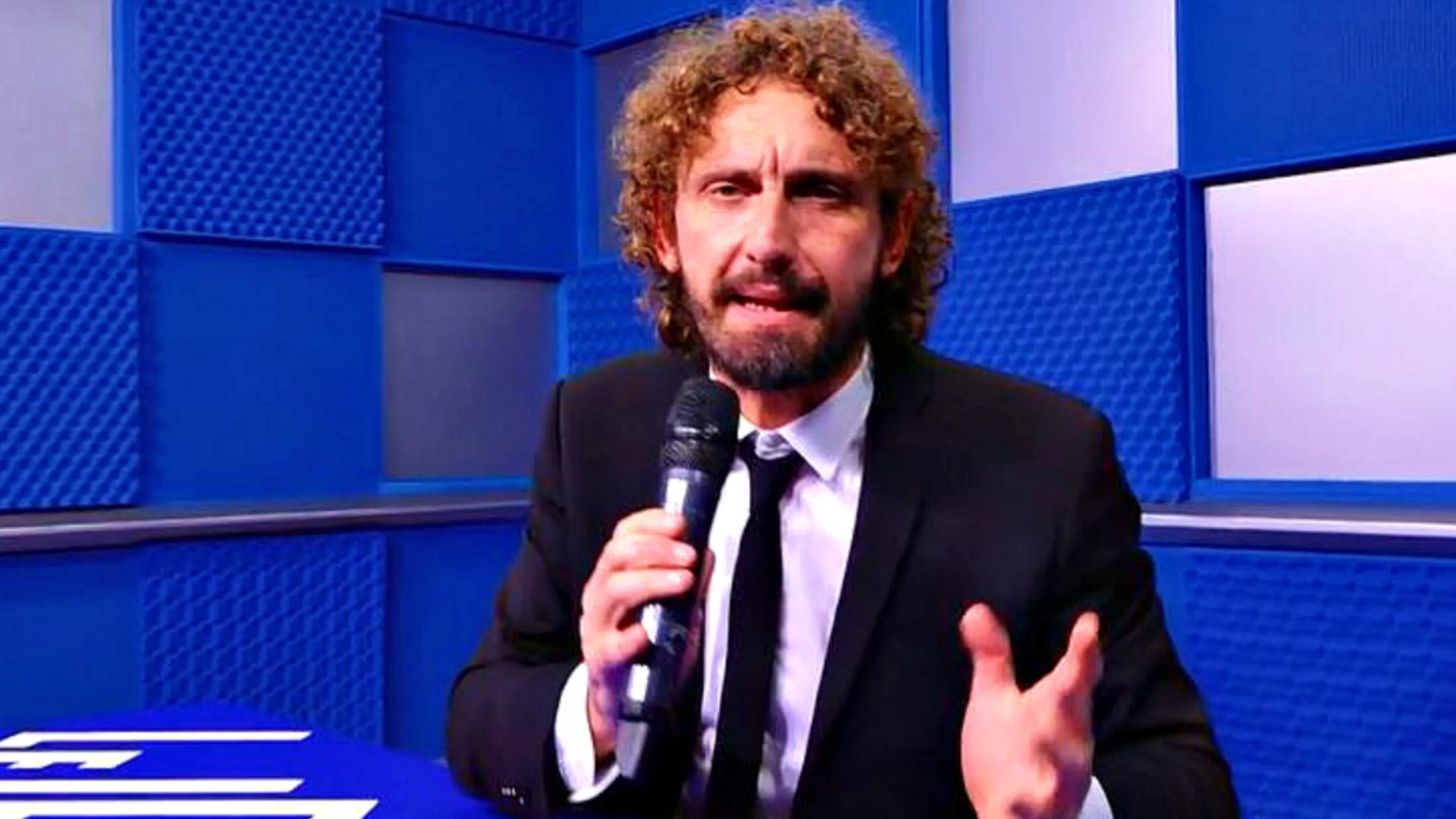Copertina di Filippo Roma (Le Iene): “L’arbitro anonimo ha scoperchiato un problema che c’è da tempo. Presto nuove dichiarazioni”.  Poi risponde a Marelli