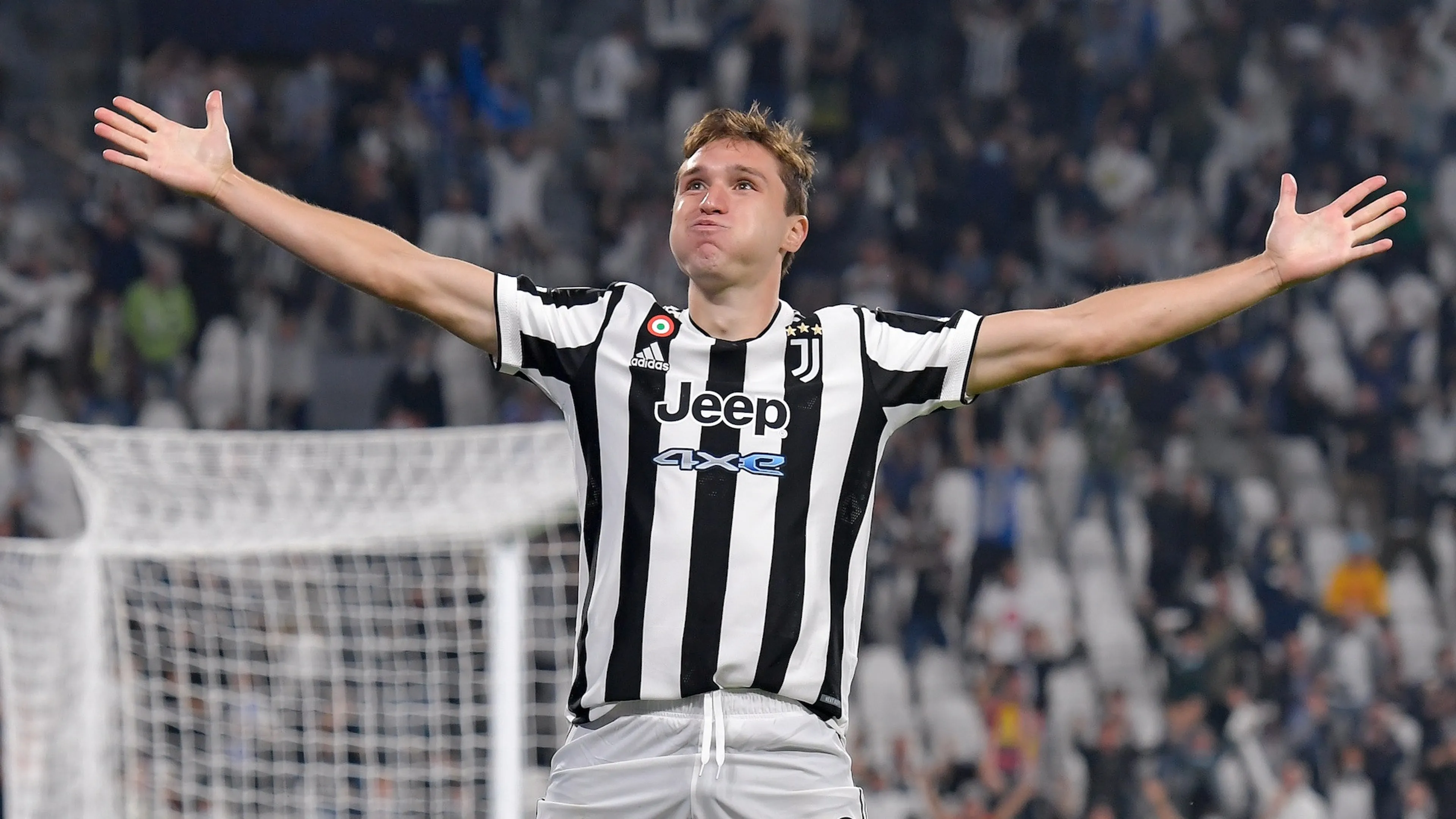 Copertina di La Fiorentina attacca Chiesa per il rosso a Milenkovic su Tik Tok: “Ecco Tania Cagnotto”