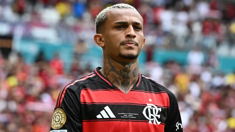 /images/f/l/a/flamengo-vs-bayern-munich-round-of-16-fifa-club-world-cup-2025-miami-gardens-florida-june-29-wesley-of-flamengo-gesture-previous-the-fifa-club-world-cup-2025-round-of-16-match-between-flamengo-vs-bayern-munich-at-hard-rock-stadium-on-june-29-2025-in-miami-gardens-florida-miami-gardens-hard-rock-stadium-florida-united-states-copyright-ximagox-xphotocero5x-xlucianoxbisbalxjpg_1751701643198.jpg