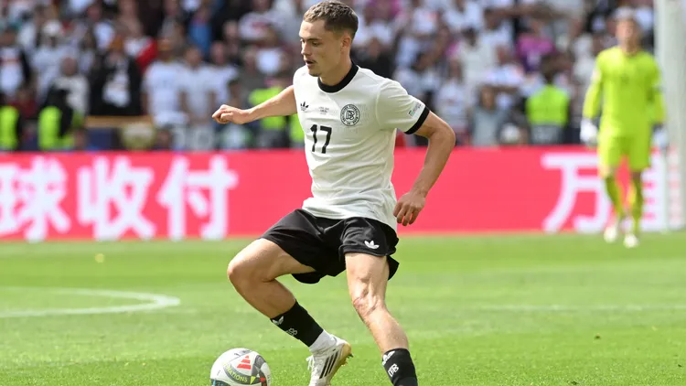/images/f/l/o/florian-wirtz-germania-uefa-nations-league-2025-third-place-play-off-germany-vs-france-0-2-azione-action-single-shot-uefa-nations-league-2025-finale-3-4-posto-germania-francia-2-0jpg_1750359847838.jpg