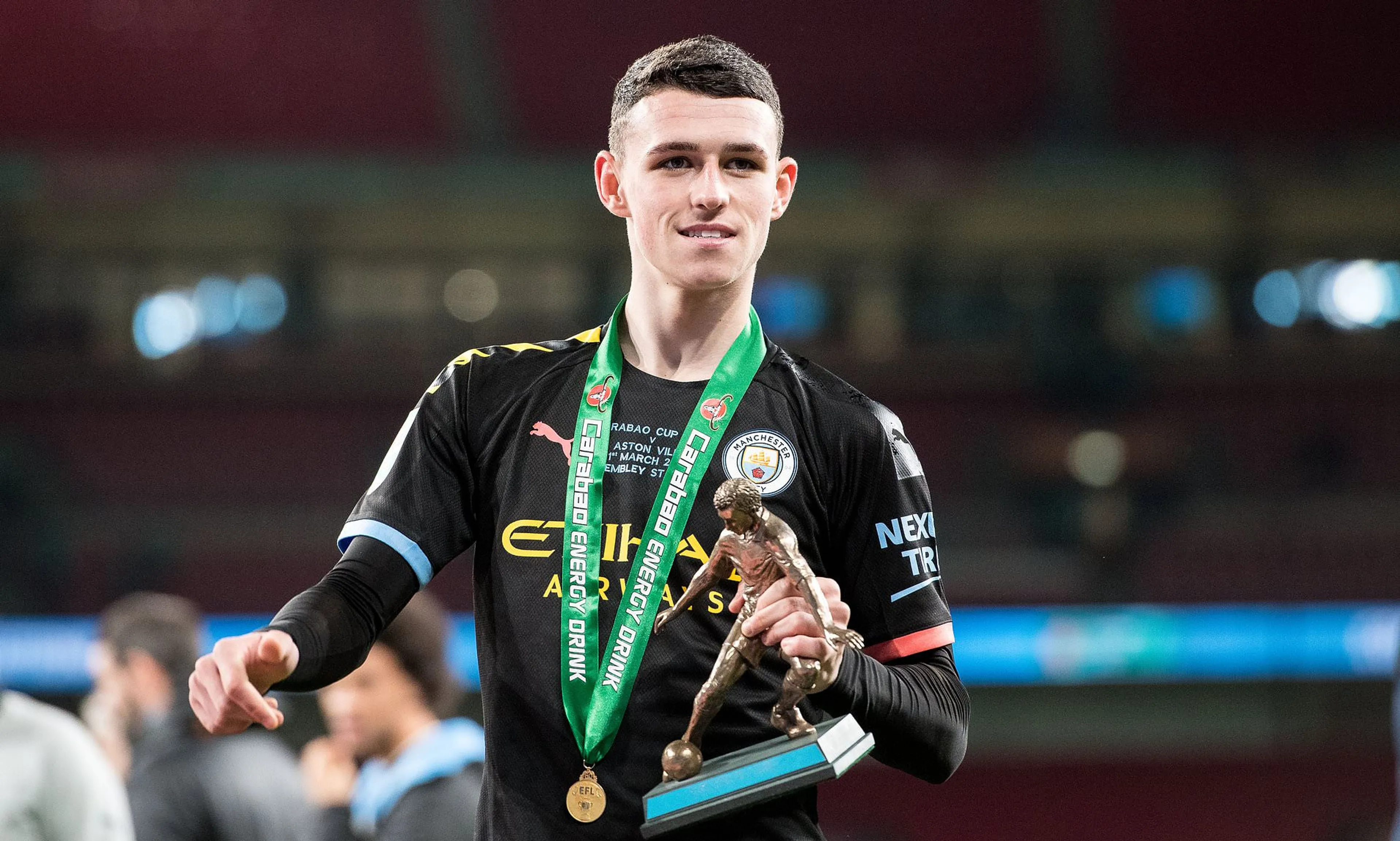 Copertina di Foden imbattuto in Carabao Cup, acquista un cane e lo chiama…Carabao