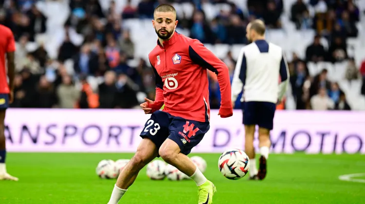 /images/f/o/o/football-olympique-de-marseille-vs-losc-ligue-1-mcdonald-s-14-12-2024-l-olympique-de-marseille-recoit-le-losc-l-orange-v-lodrome-dans-le-cadre-de-la-15e-journ-e-de-ligue-1-mcdonald-s-edon-zhegrova-losc-marseillefrance-copyright-xwilliamxcannarellaxjpg_1755429298367.jpg