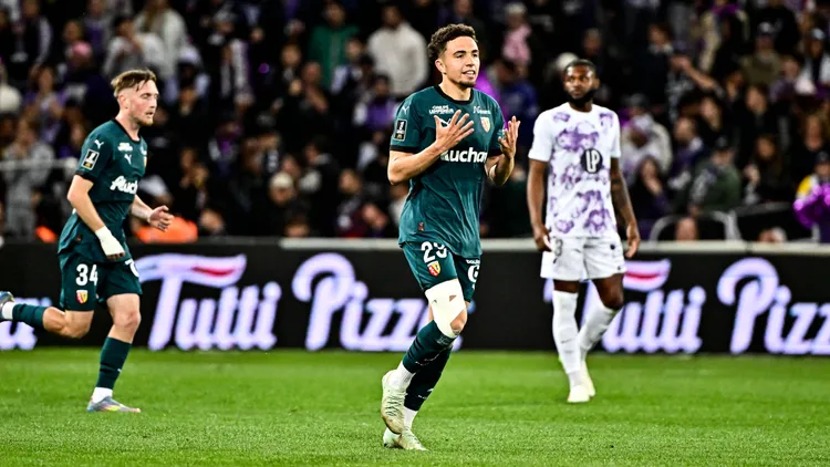 /images/f/o/o/football-toulouse-vs-lens-33eme-journee-de-ligue-1-mcdonald-s-toulouse-10-05-2025-joie-but-neil-el-aynaoui-rcl-toulouse-copyright-xthierryxbretonxjpg_1752587973521.jpg