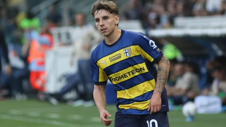 /images/f/o/t/foto-ipp-albano-angilletta-parma-05-04-2025-calcio-campionato-di-serie-a-2024-2025-parma-inter-nella-foto-adrian-bernabe-garcia-italy-photo-press-world-copyright-italy-italy-copyright-xr4924italyphotopressxjpg_1752083693572.jpg