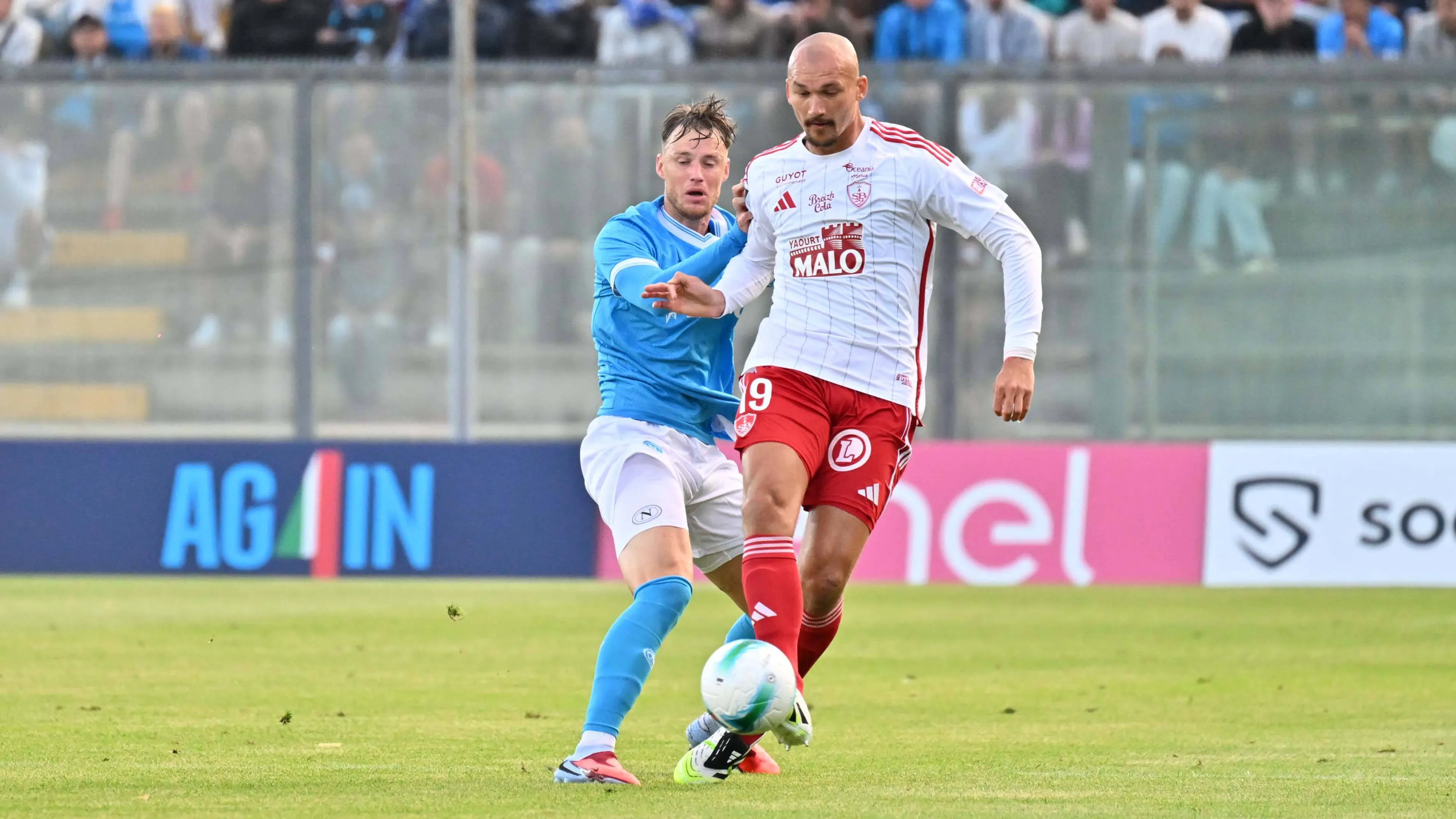 Chi è Ludovic Ajorque, l'attaccante che ha fatto impazzire Conte e il Napoli