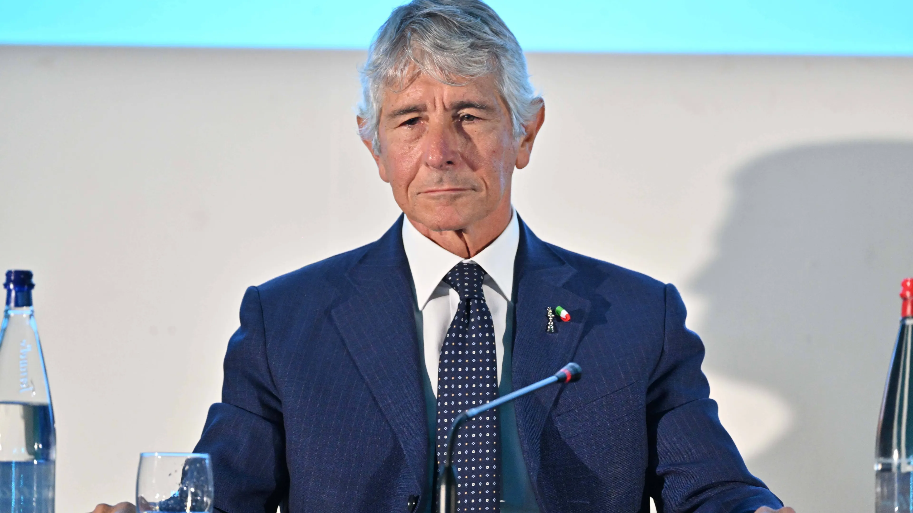 EURO 2032, Abodi: "Servono stadi adeguati. Sanzioni gravissime per chi aggredisce gli arbitri"