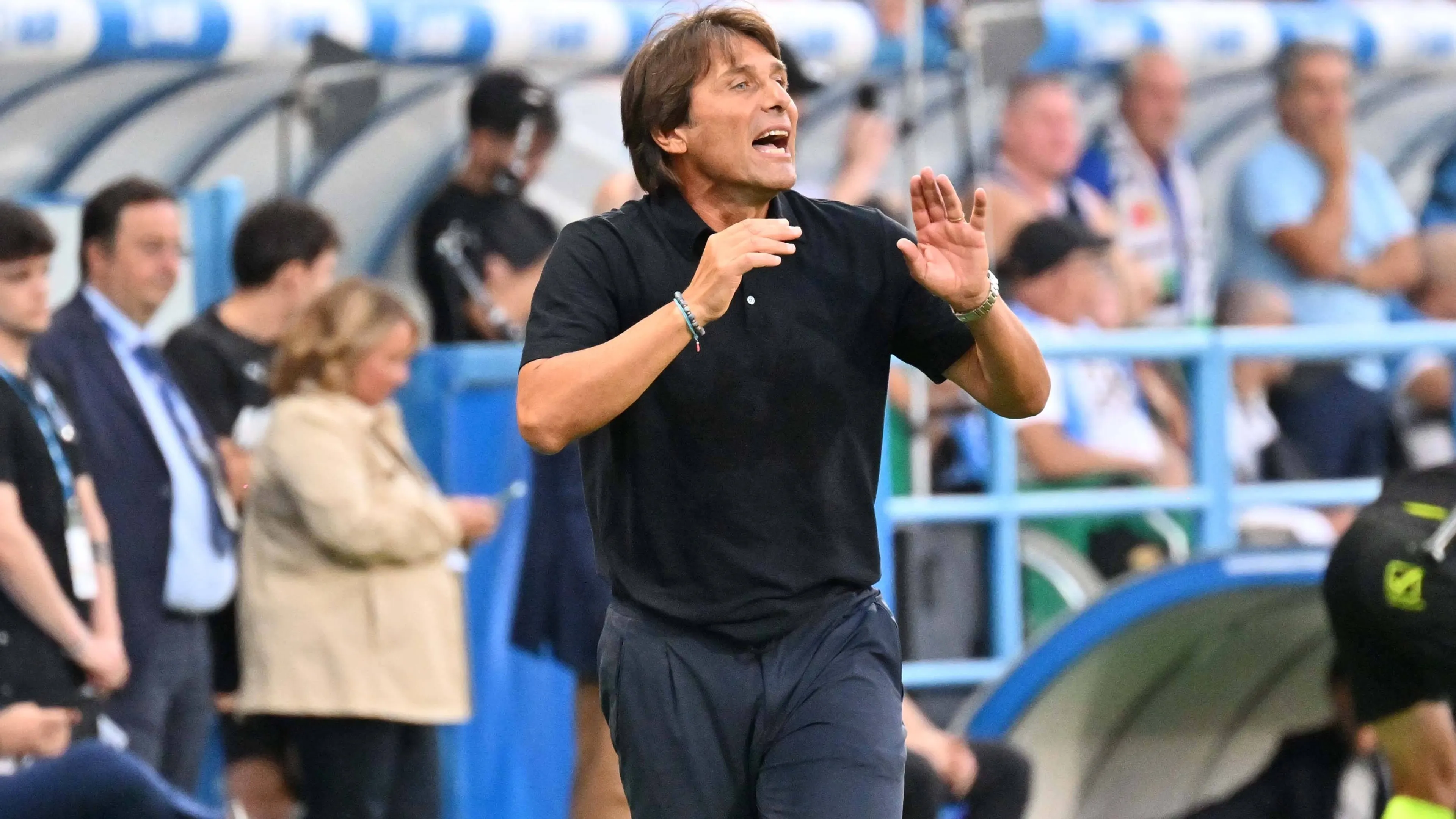 conferenza Conte Napoli-Cagliari