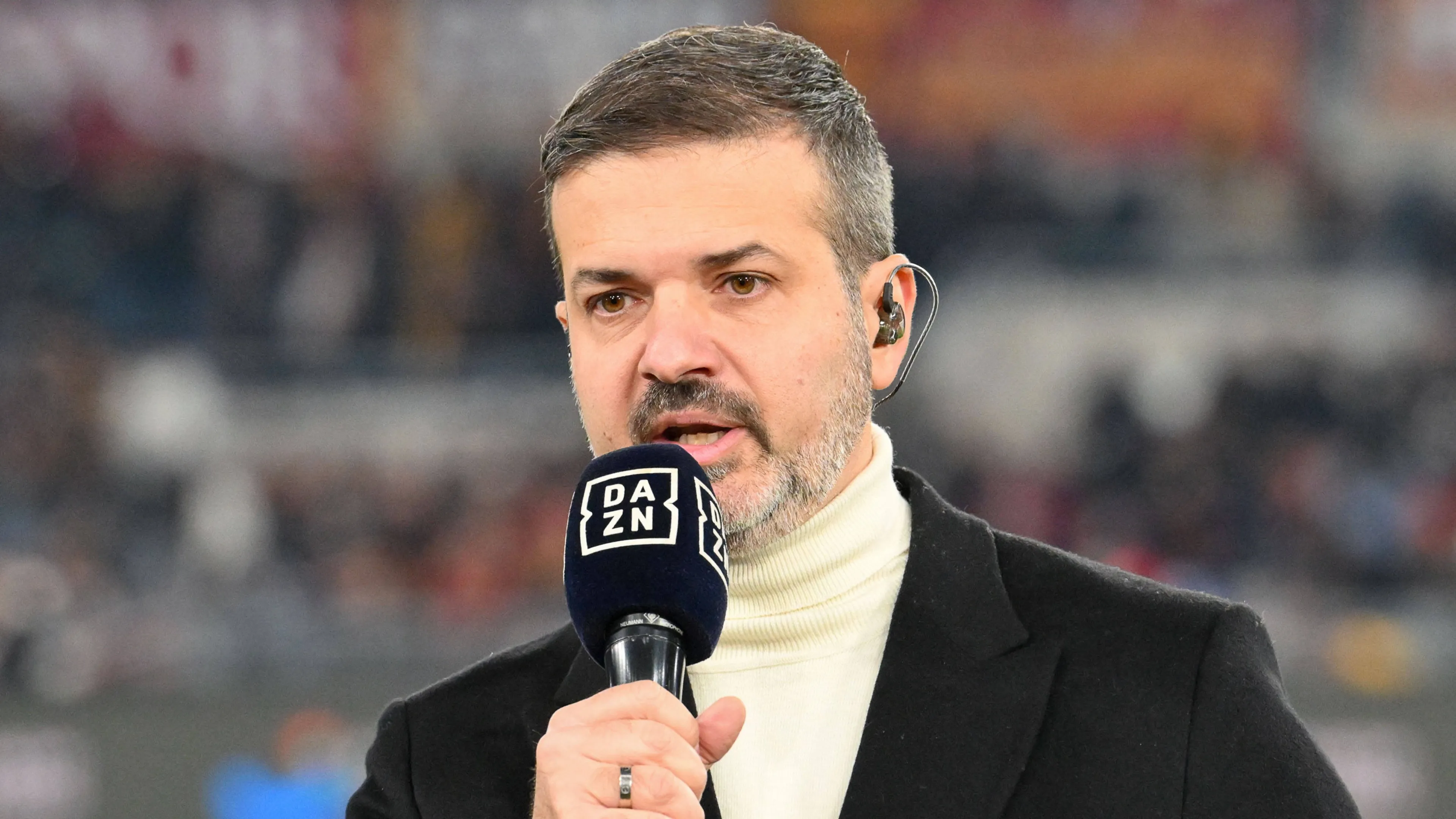 Stramaccioni salva due ragazze mentre era in vacanza: "Non chiamatemi eroe"