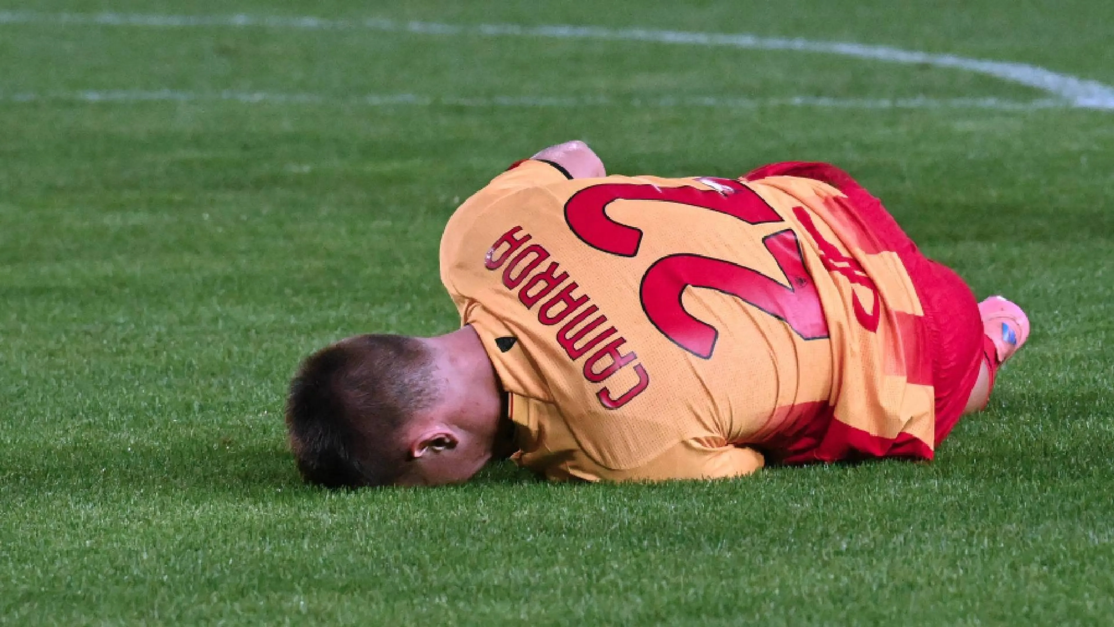 Francesco Camarda con la maglia del Lecce