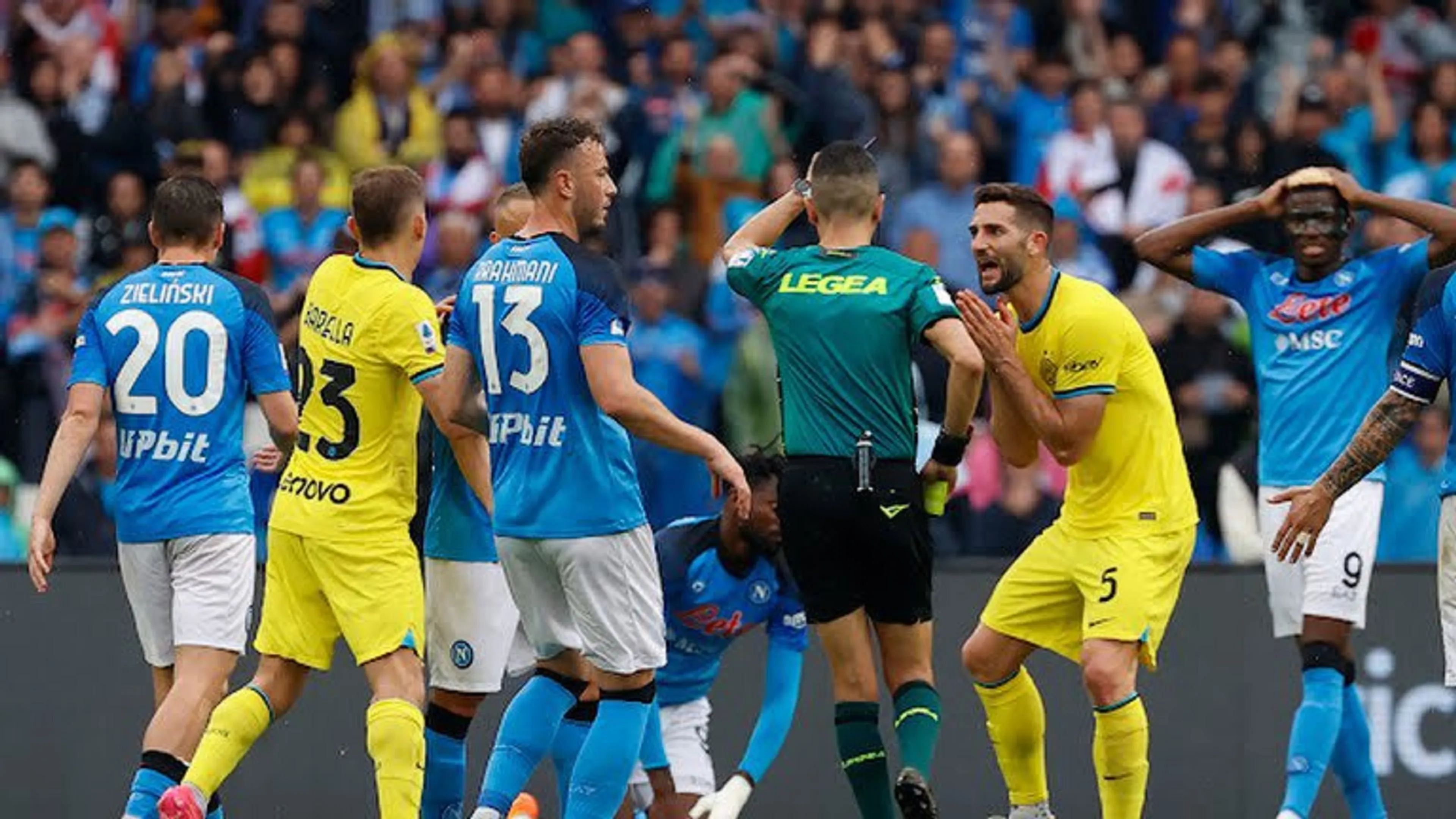 Napoli Inter, Gagliardini da horror inguaia i nerazzurri