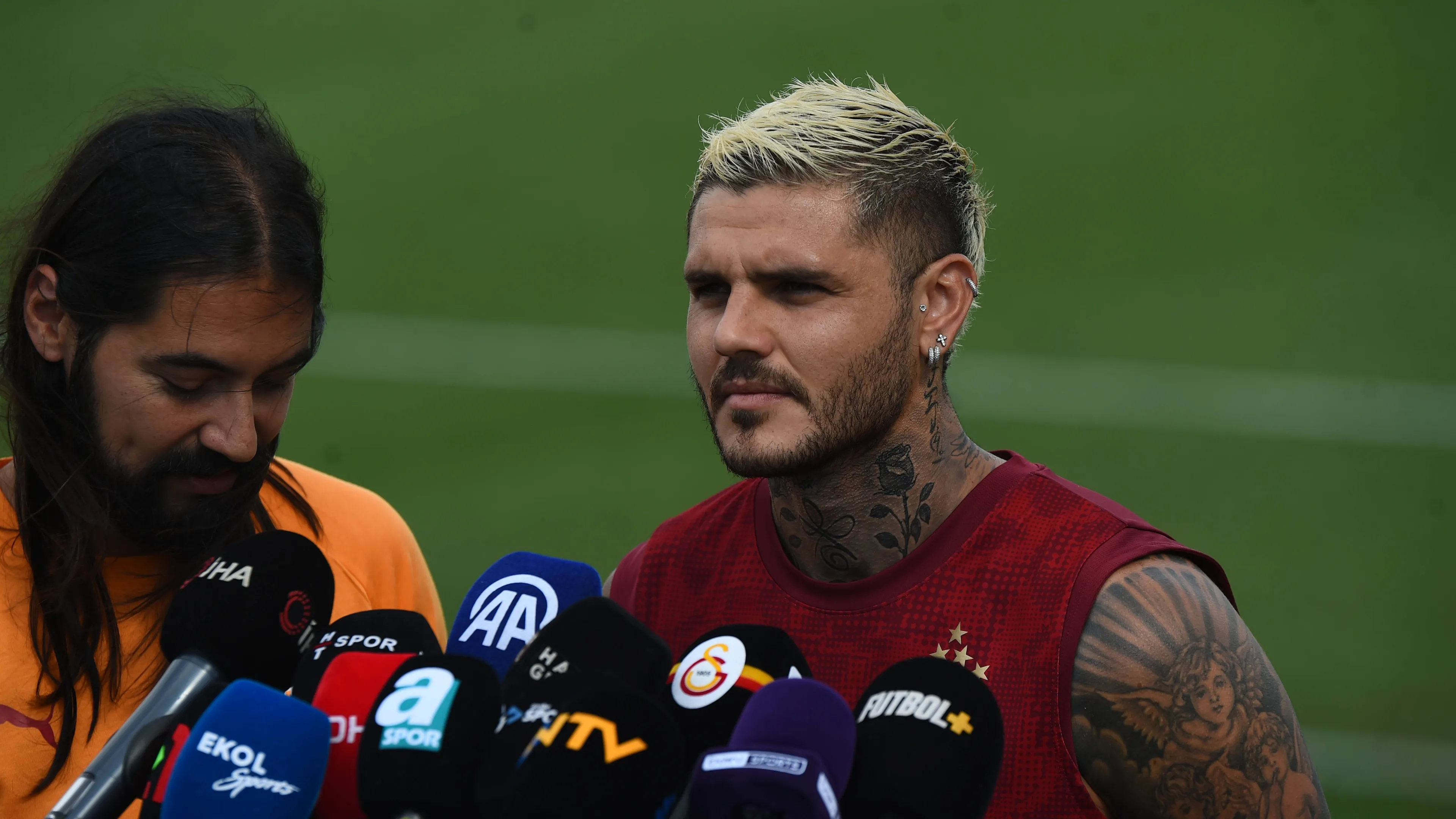 Follia Icardi, lite e testata al tifoso nel centro commerciale (VIDEO)