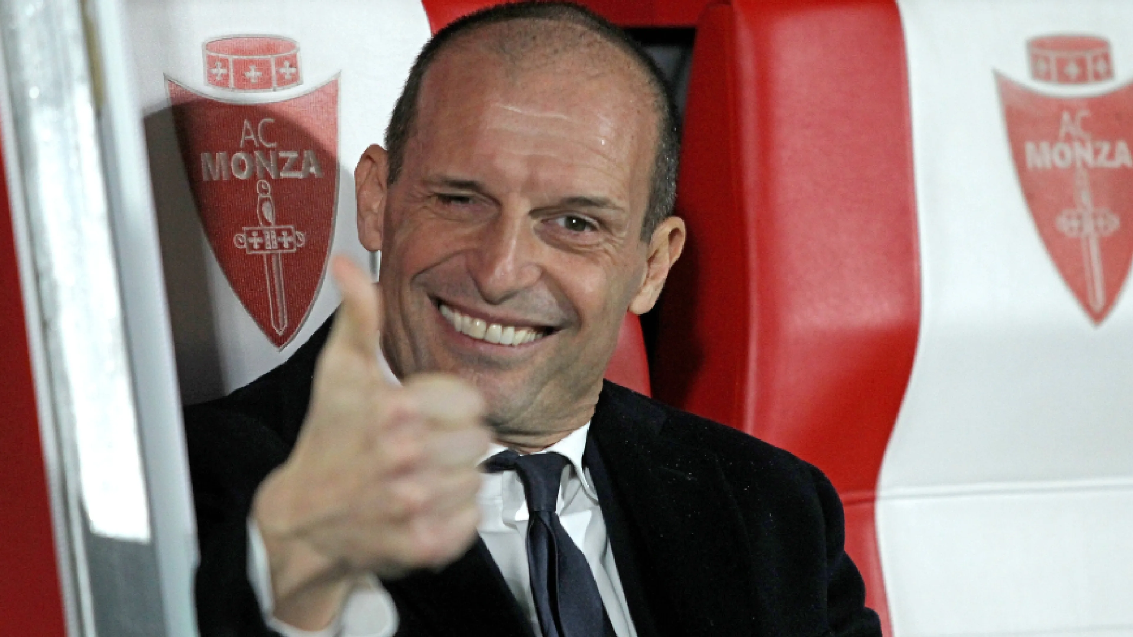Copertina di Ritorno di Allegri al Milan? Il suo mentore Galeone spiattella tutto: "Ecco che mi ha detto"