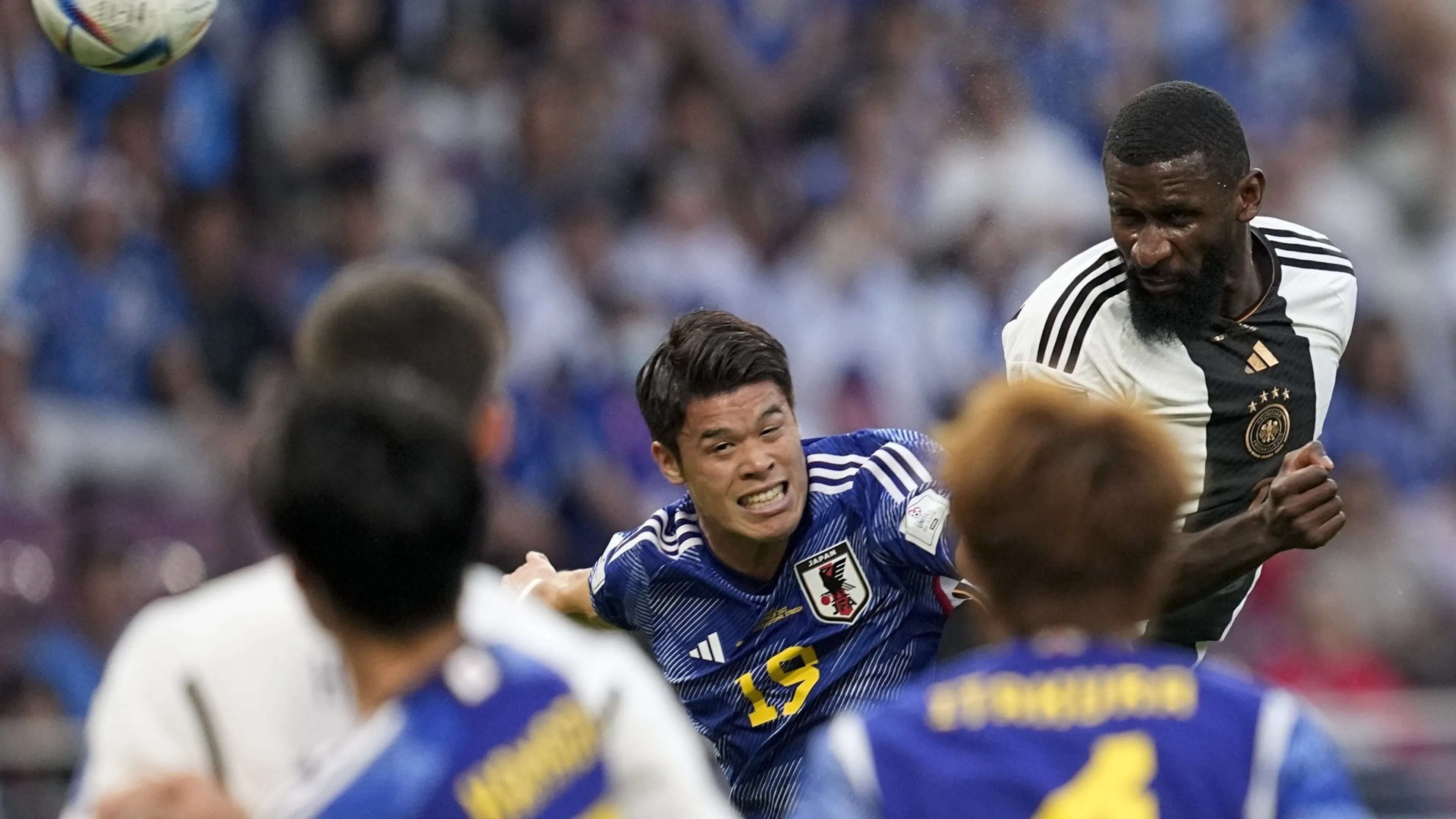 Copertina di 40mila “geni” hanno visto una partita di Fifa23 pensando fosse Germania-Giappone