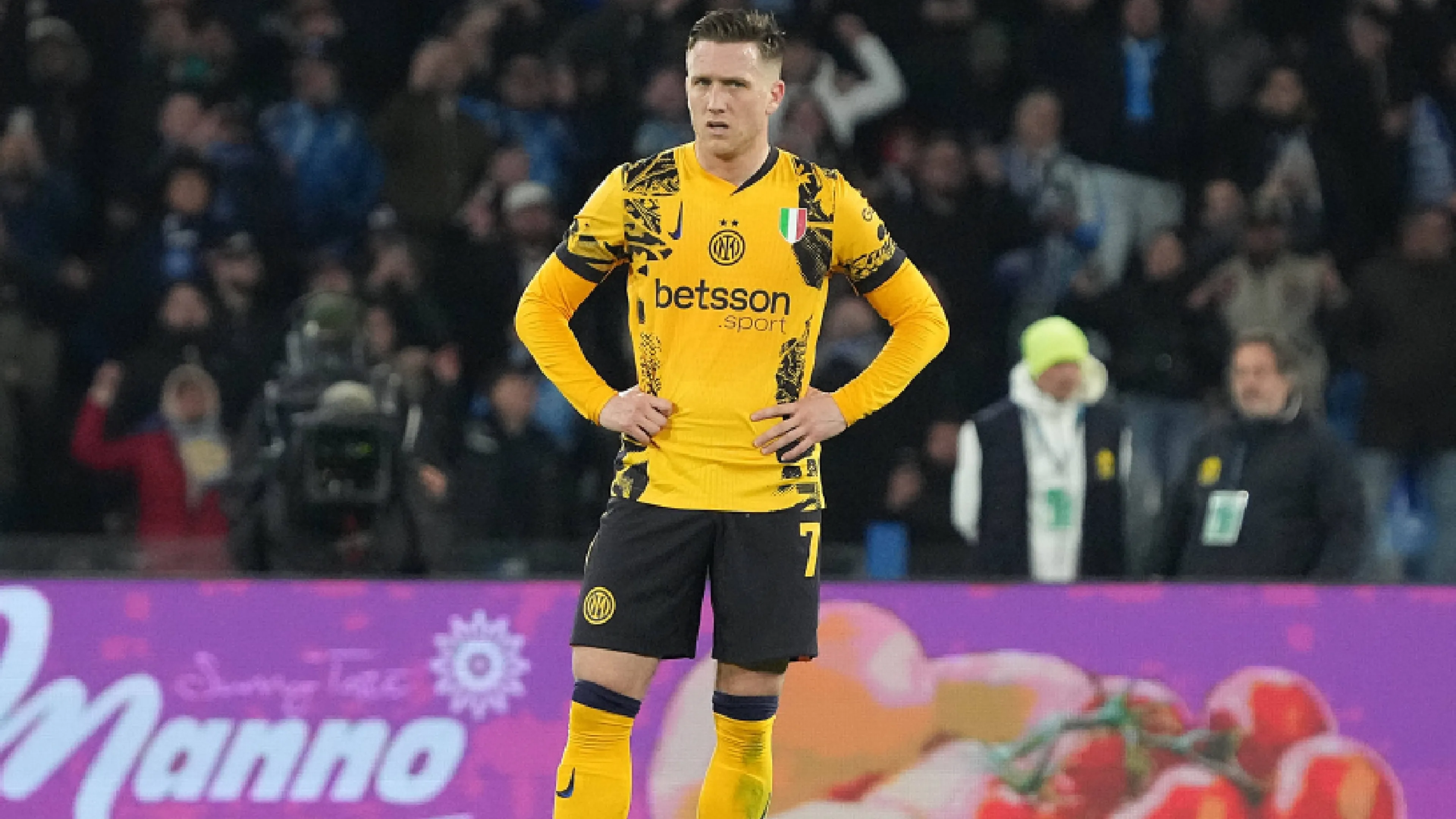 gesto-zielinski-napoli-inter