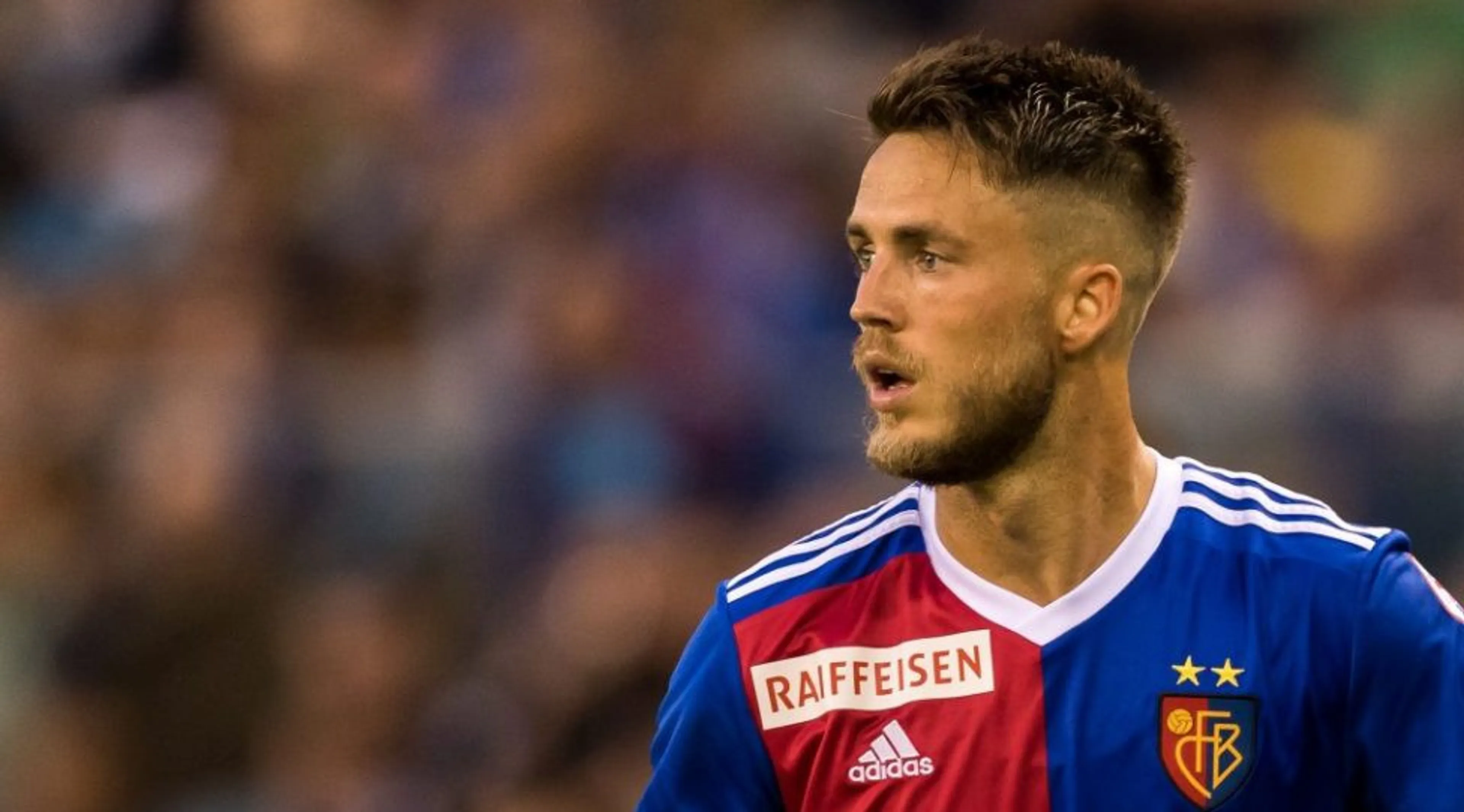 Copertina di Basilea, Van Wolfswinkel scopre aneurisma cerebrale dopo scontro