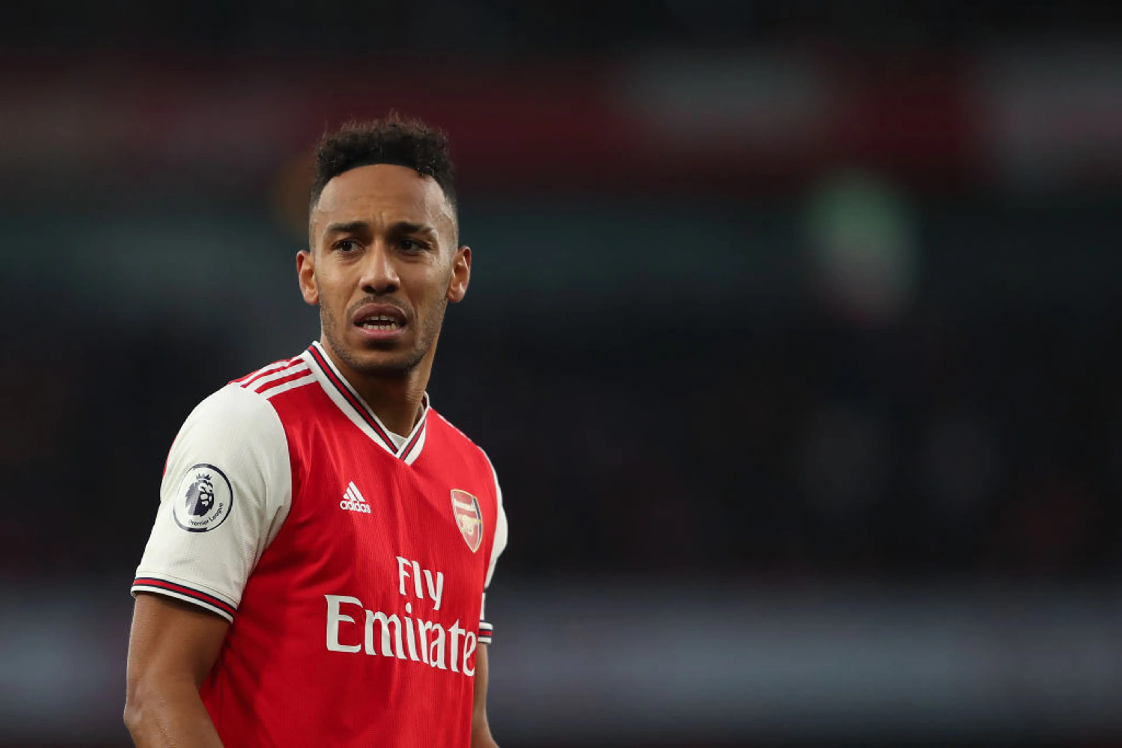 Copertina di L’ultimo capriccio di Aubameyang: ora la sua Lamborghini è avvolta…”nel marmo”