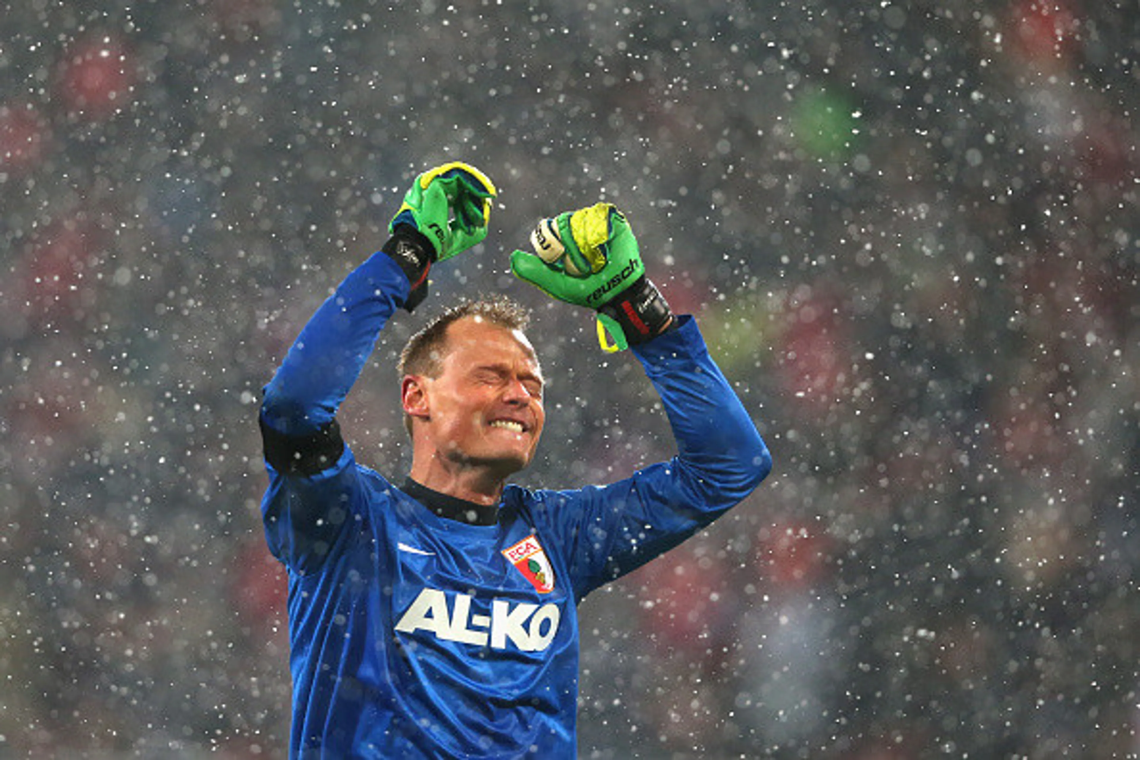 Copertina di Si ritira Manninger, ciuffo biondo austriaco